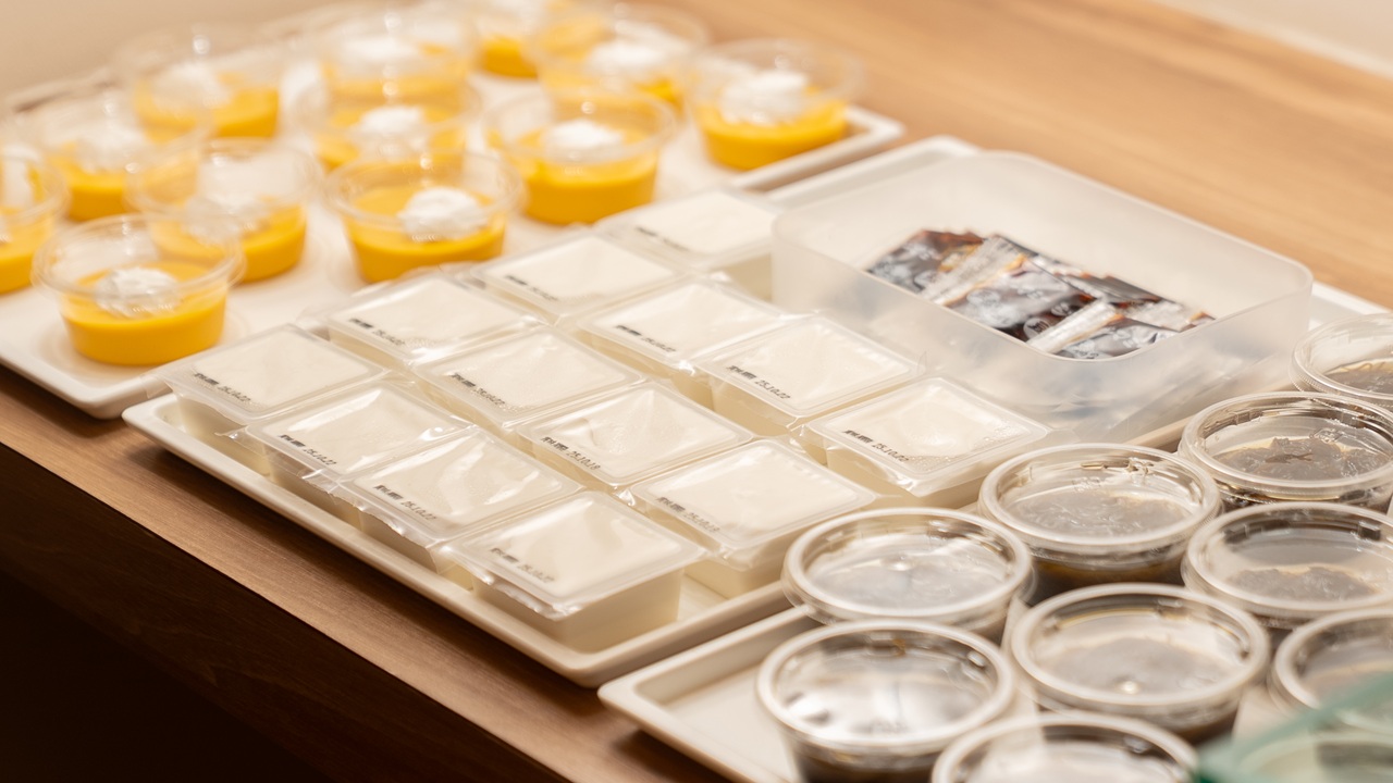 【もずく、豆富、マンゴープリン】