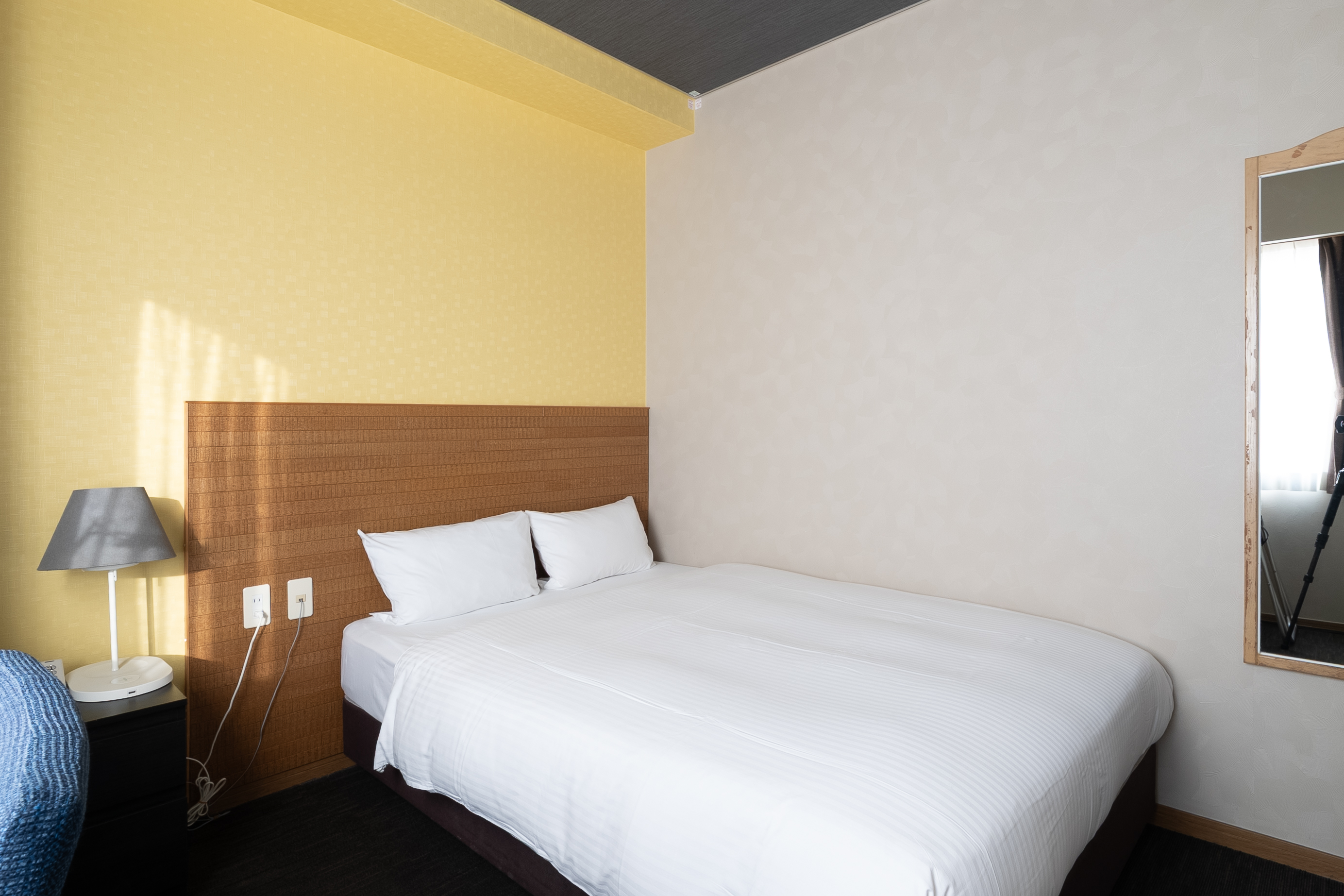 【本館：ダブルルーム】