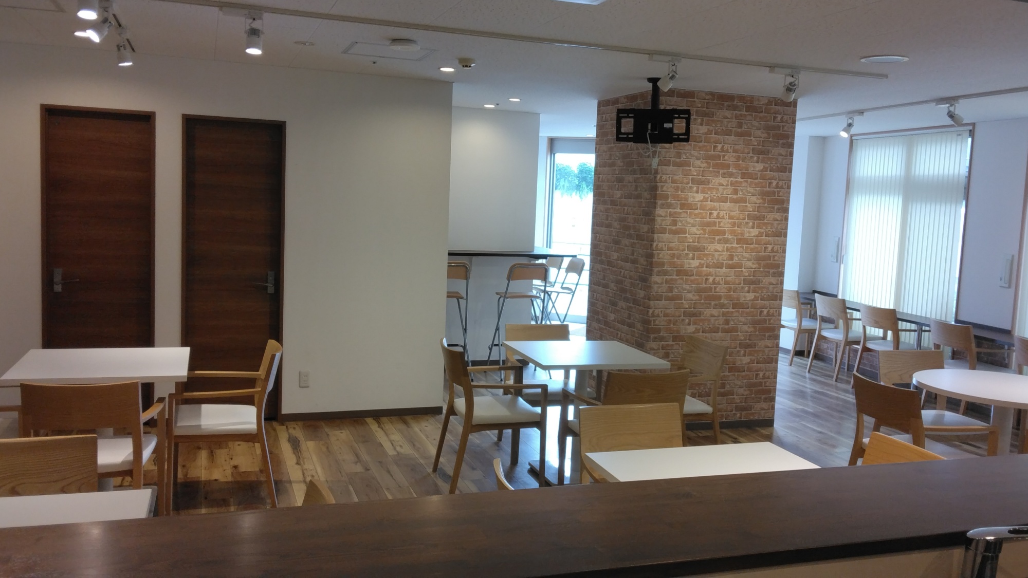 宿泊者限定で使える1階のフリースペース