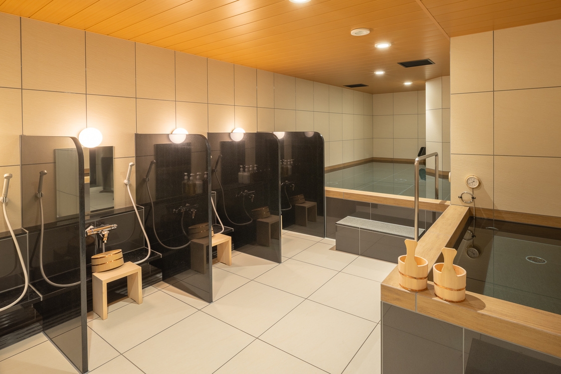 卒業旅行や友人旅行におすすめ！3名様以上限定プラン【朝食付き】〜京急蒲田駅より徒歩3分♪〜