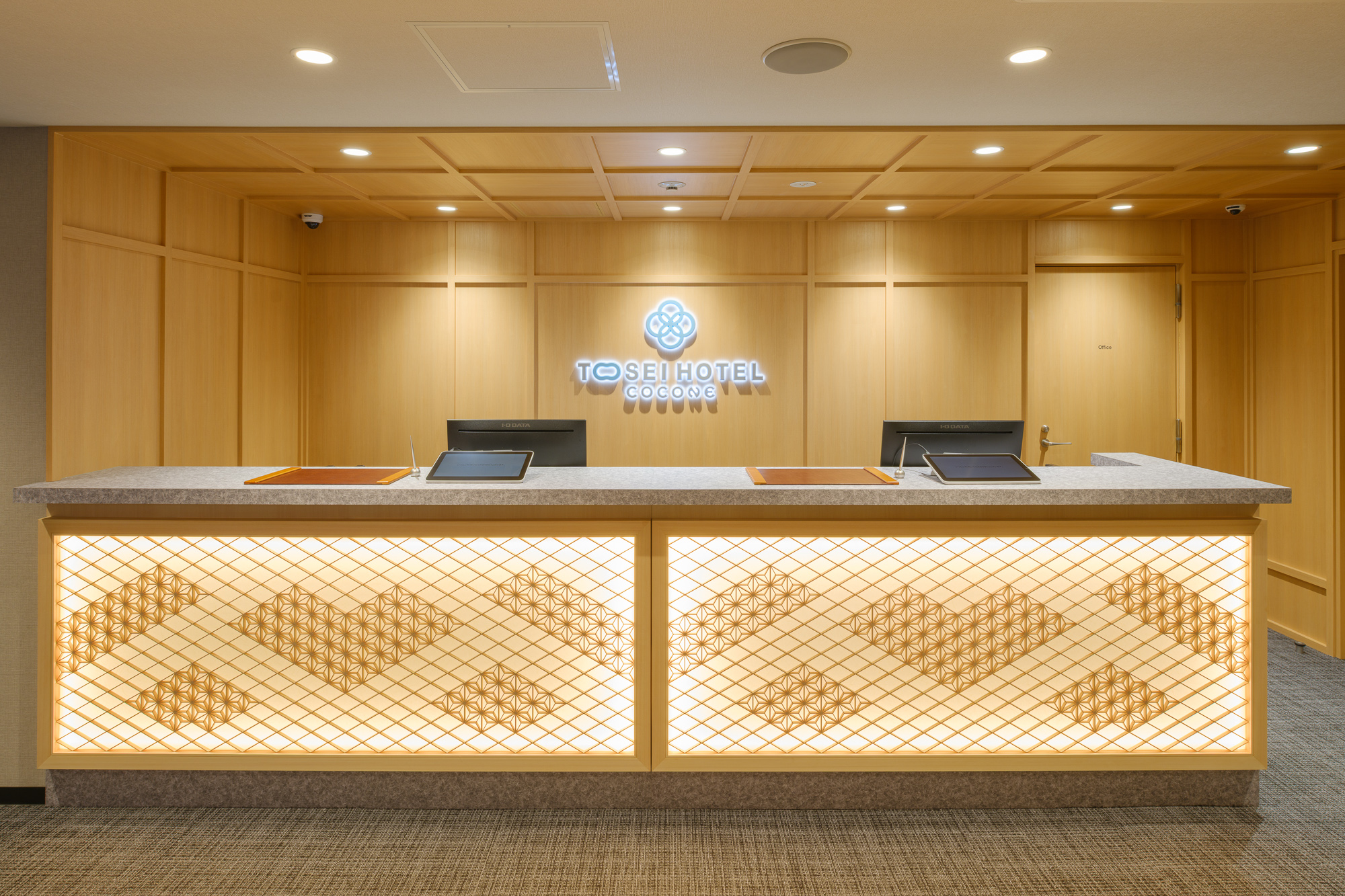 フロントカウンター