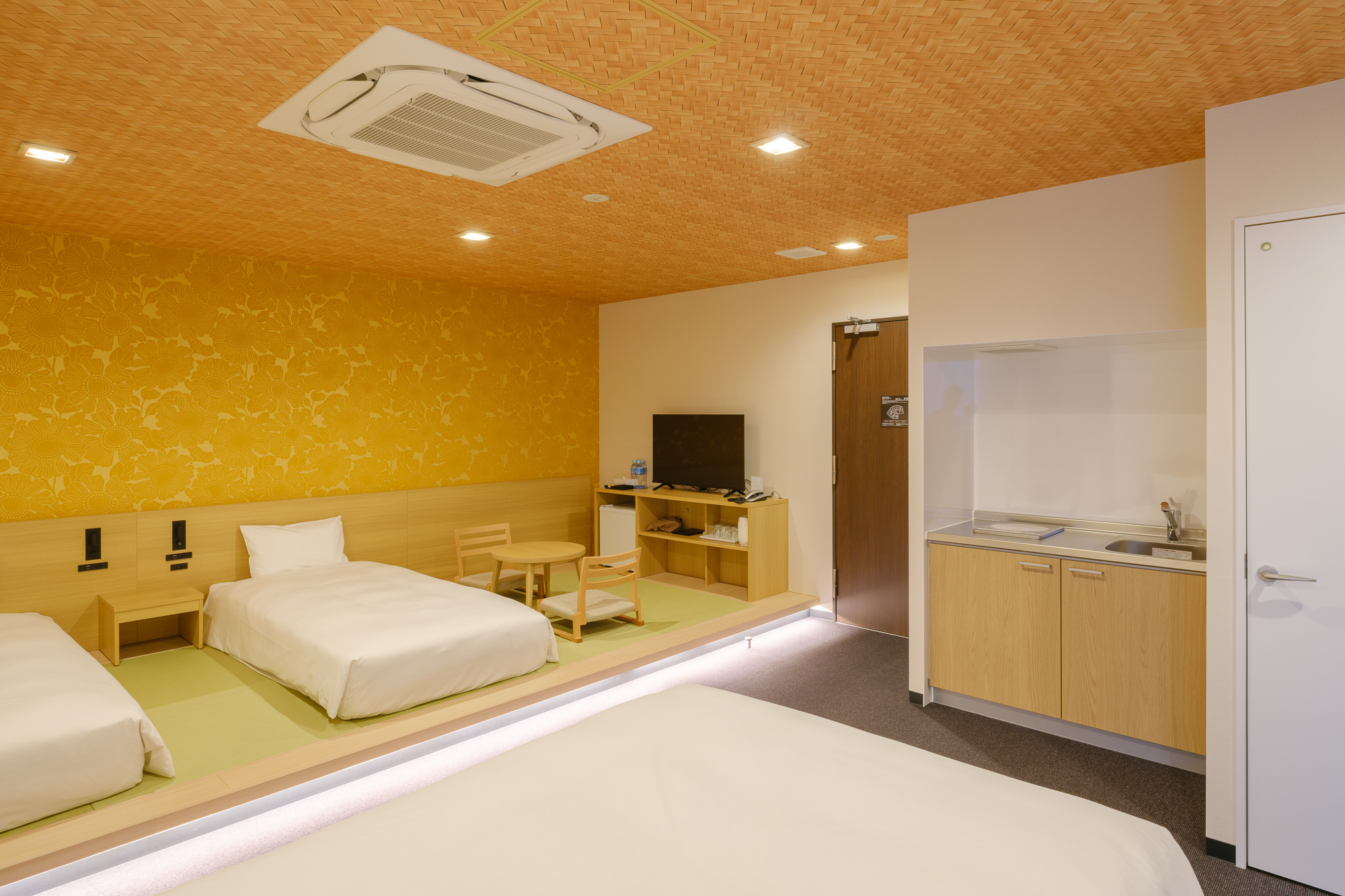 デラックス和モダンフォース