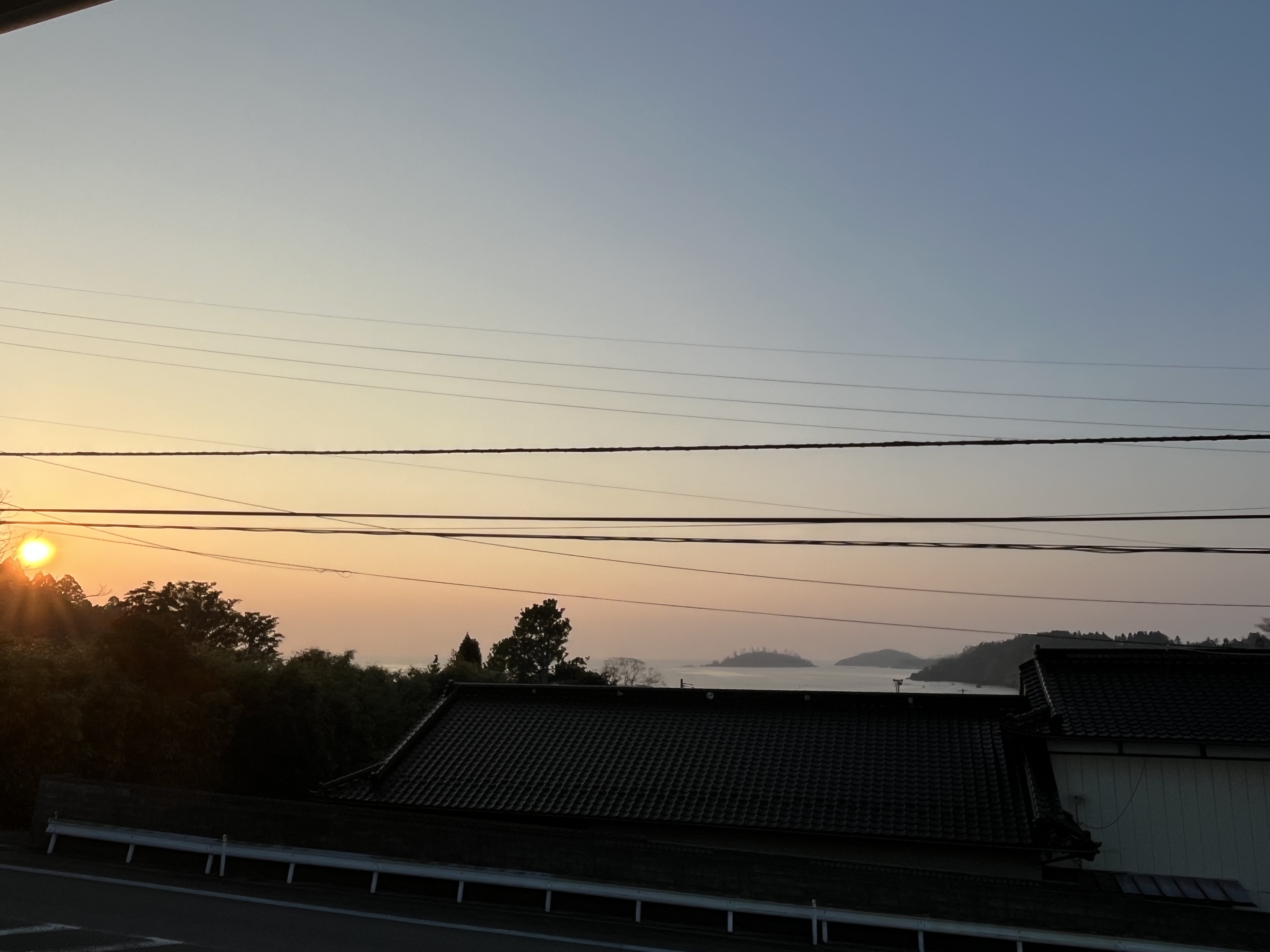 太平洋側田中浜です、徒歩10分の所にあり朝日の間から望めます。