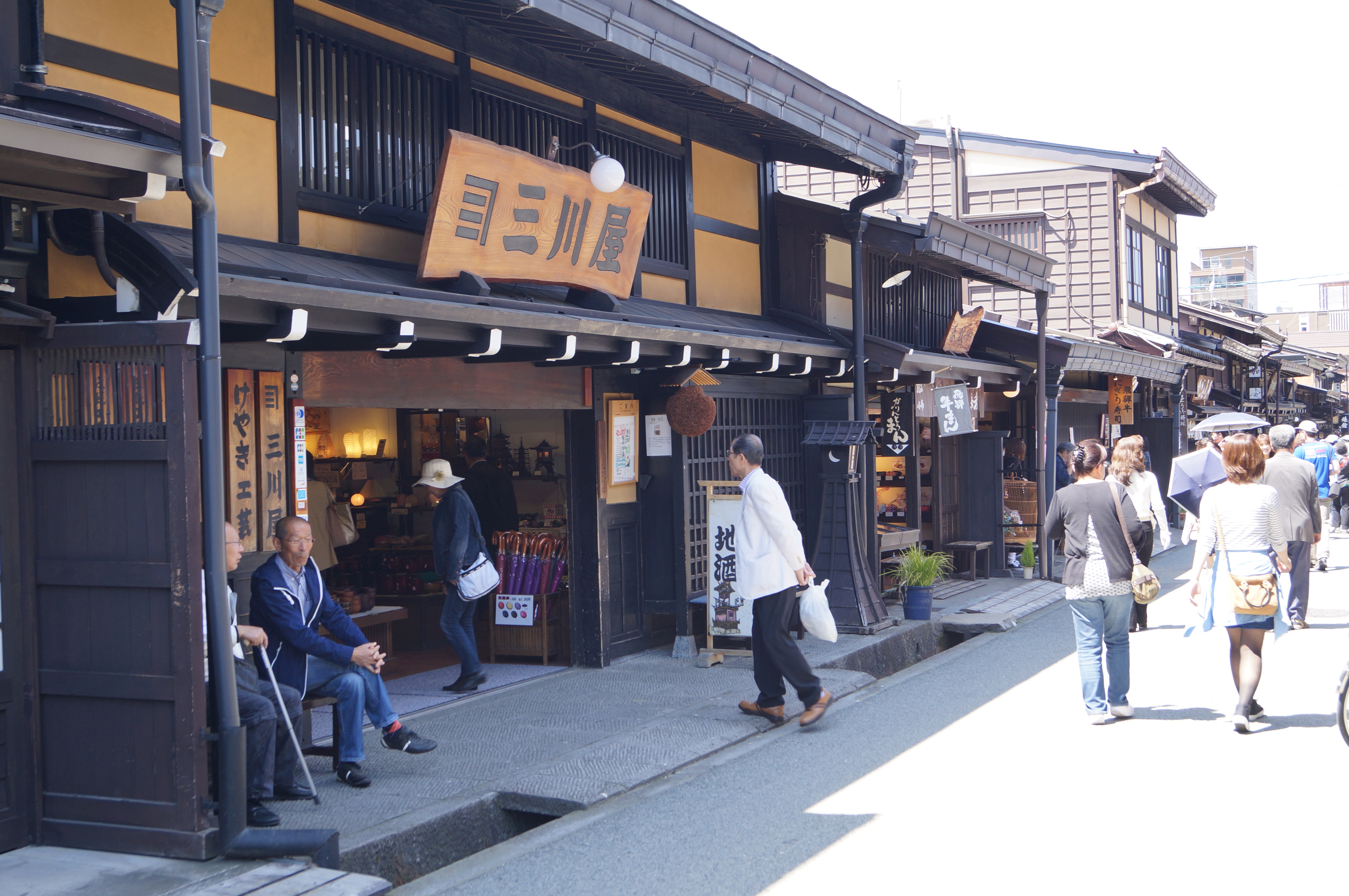 高山市内　古い町並み