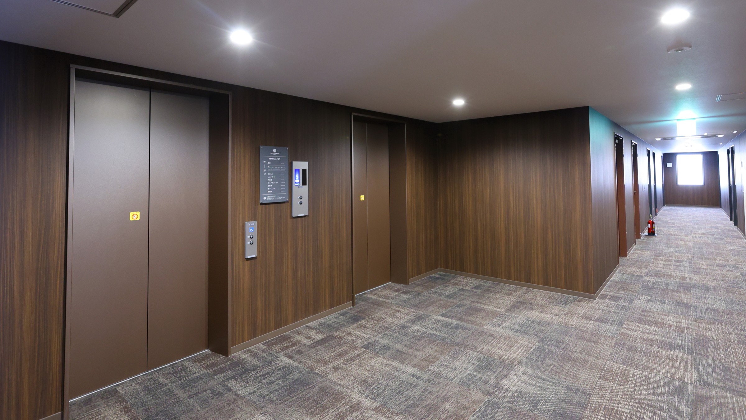 ロビー・フロント・共用部　客室フロア