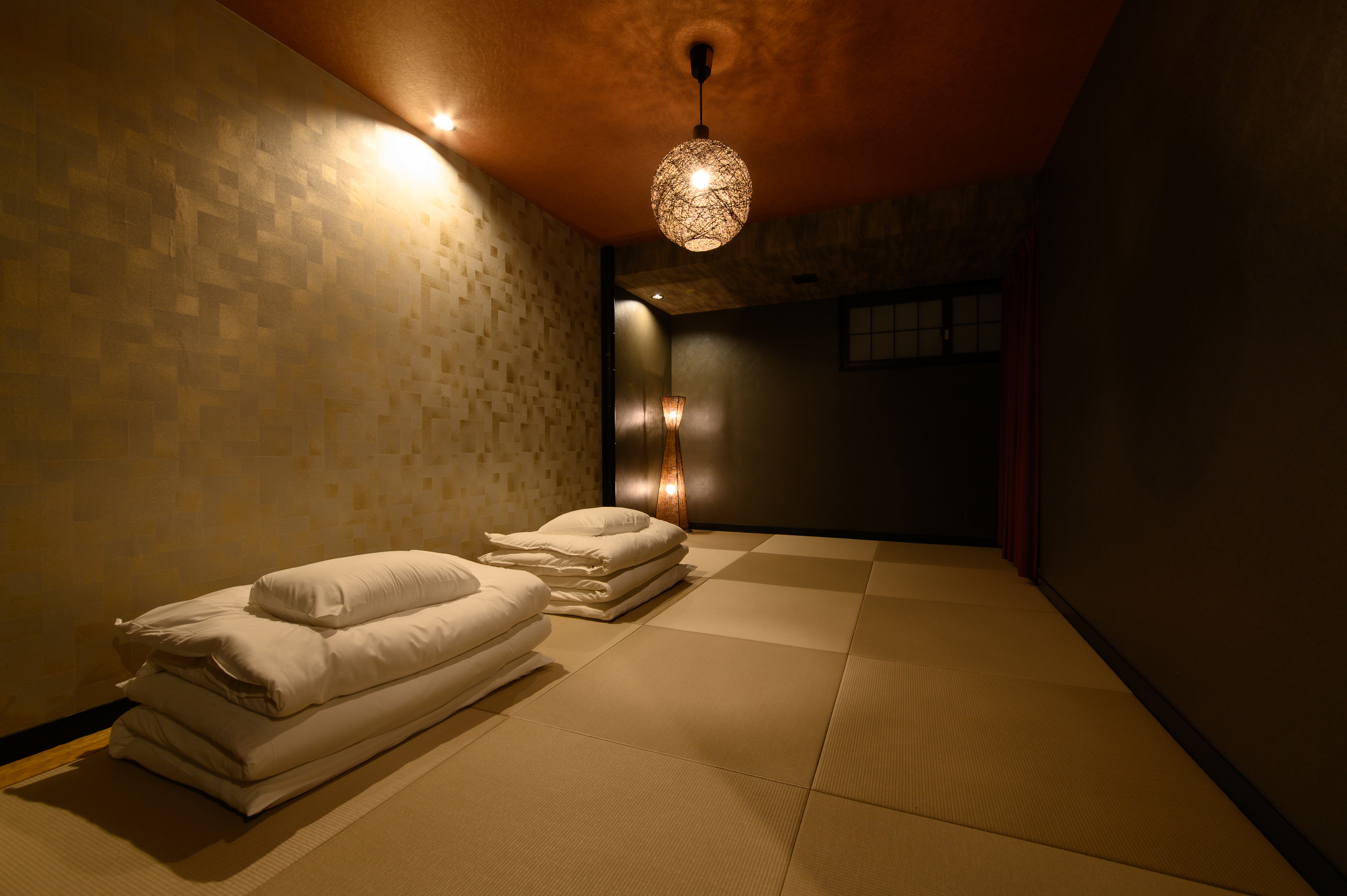 宿の寝室です。