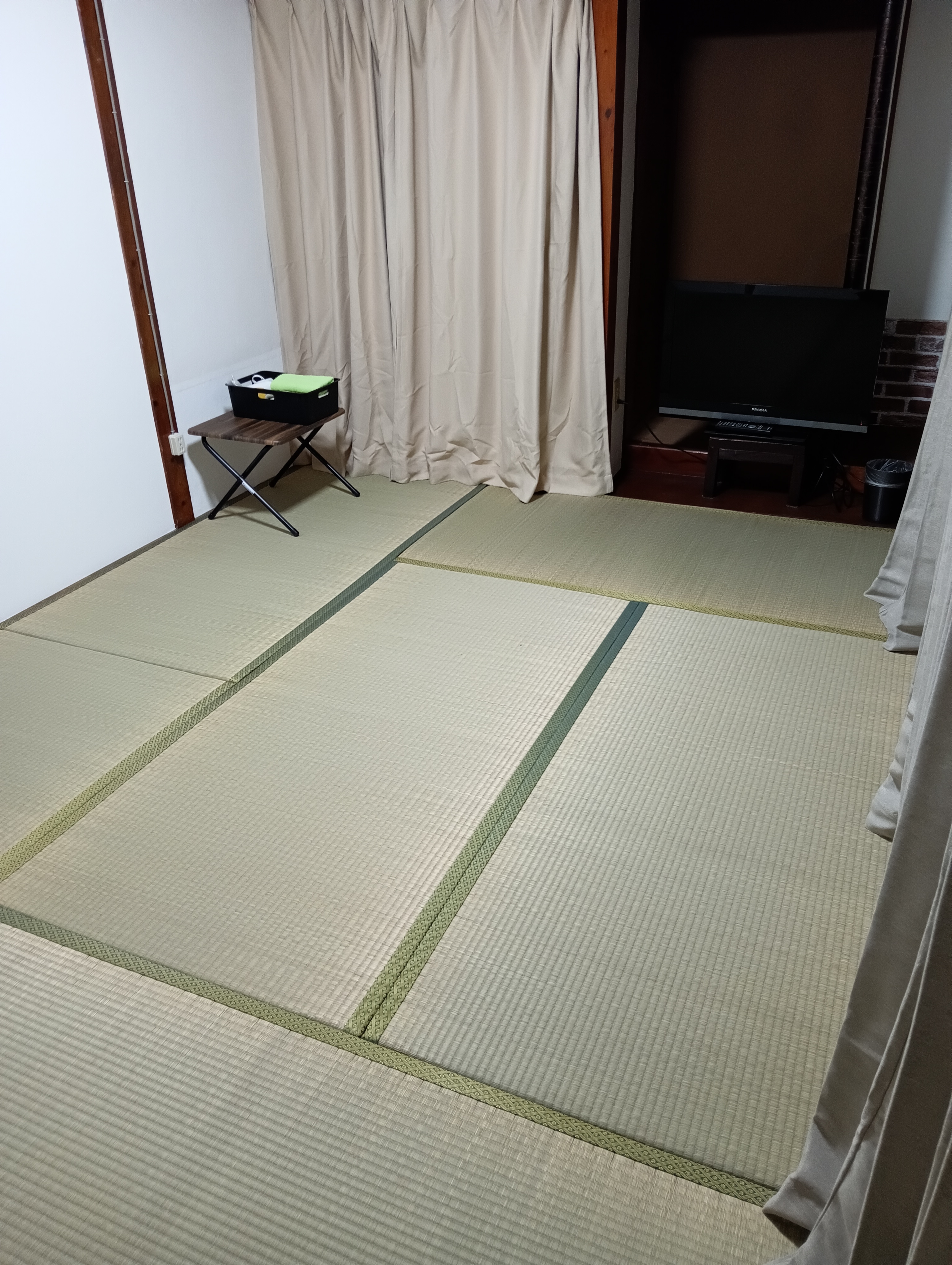 和室6畳2名～3名様　  日南市観光地【堀川】を名称にしたお部屋。