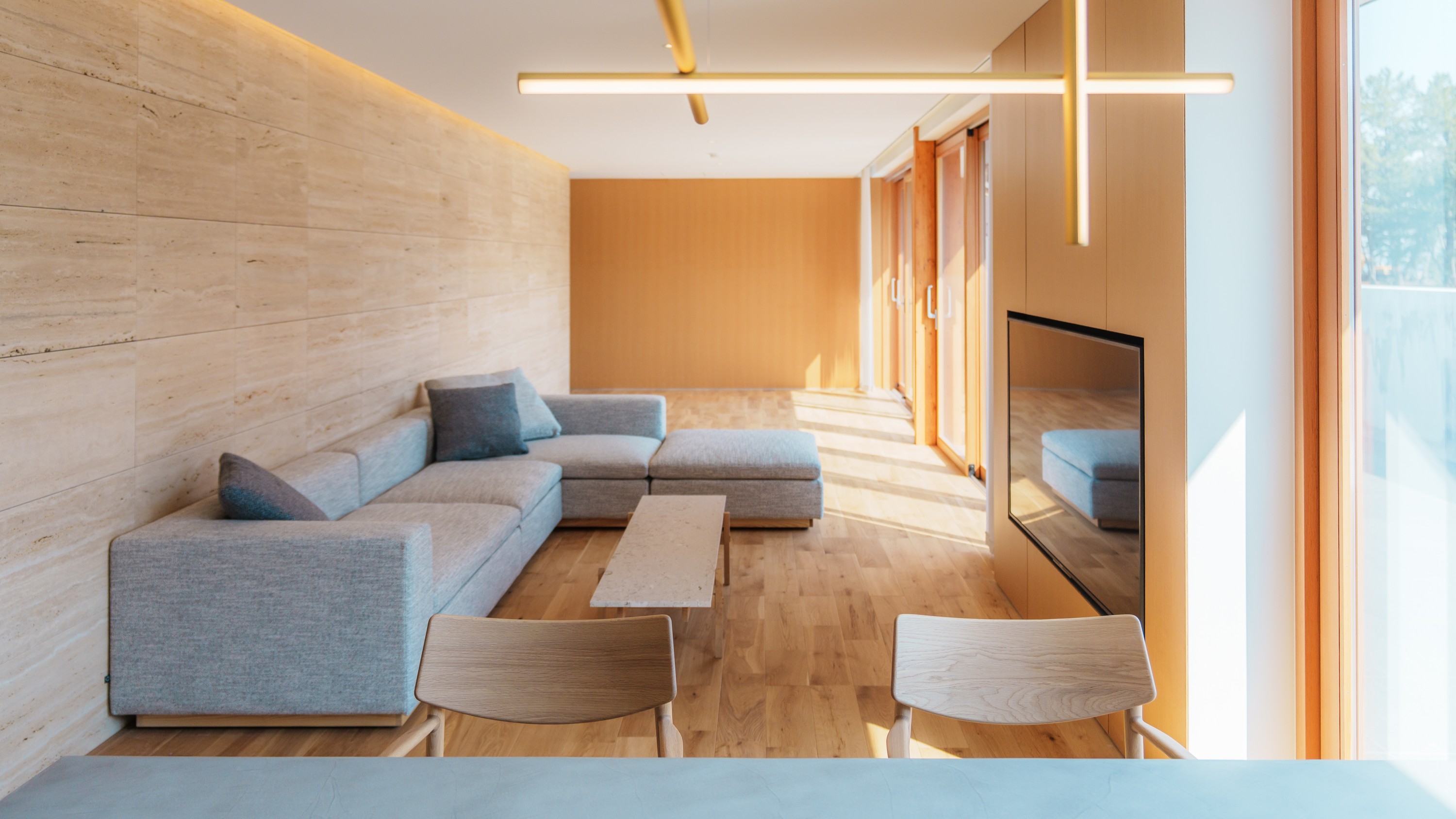 【aeon（エオン）】ゆったりと過ごせるリビング。