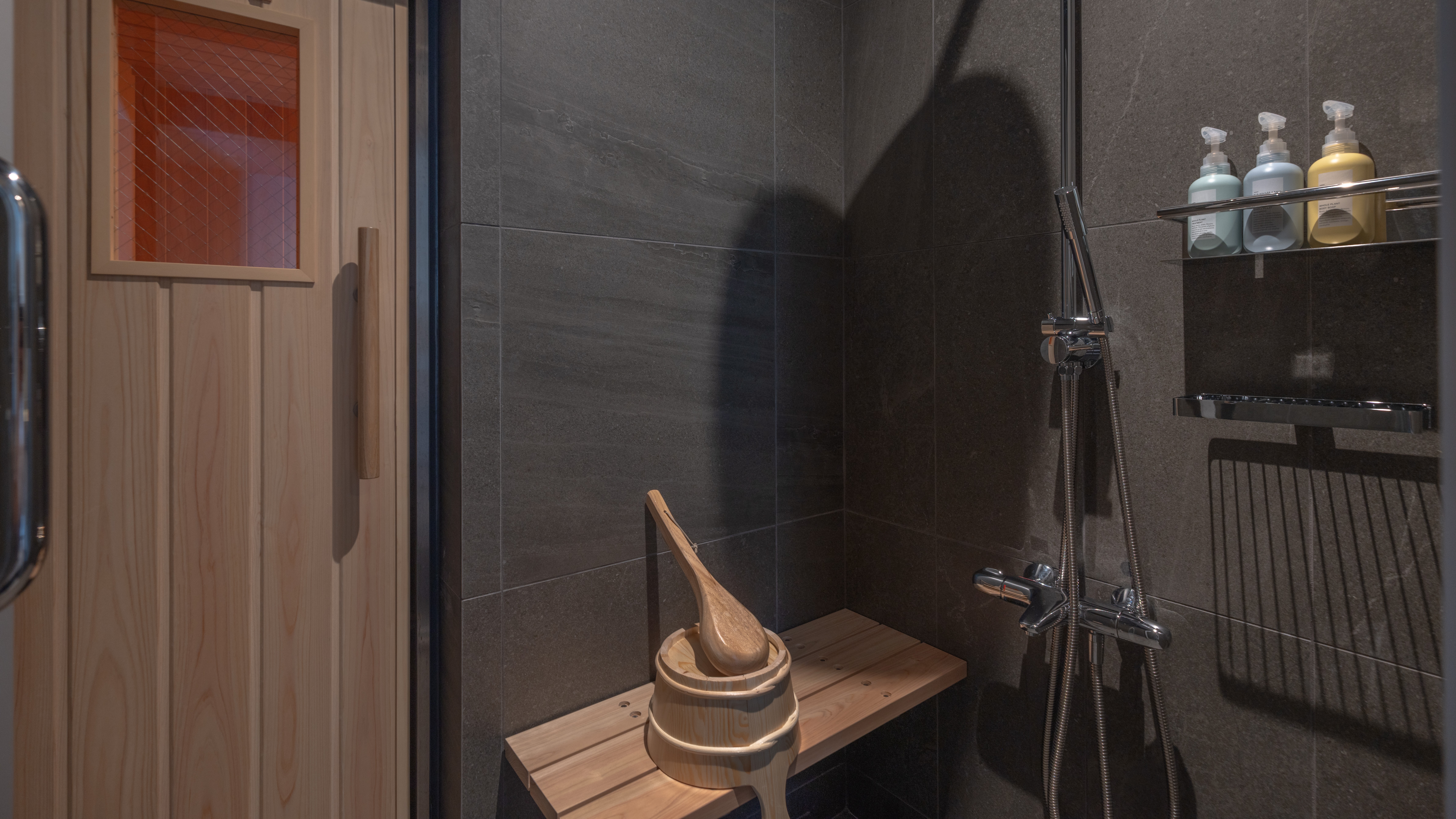 【サウナ】全室にフィンランドサウナを完備。