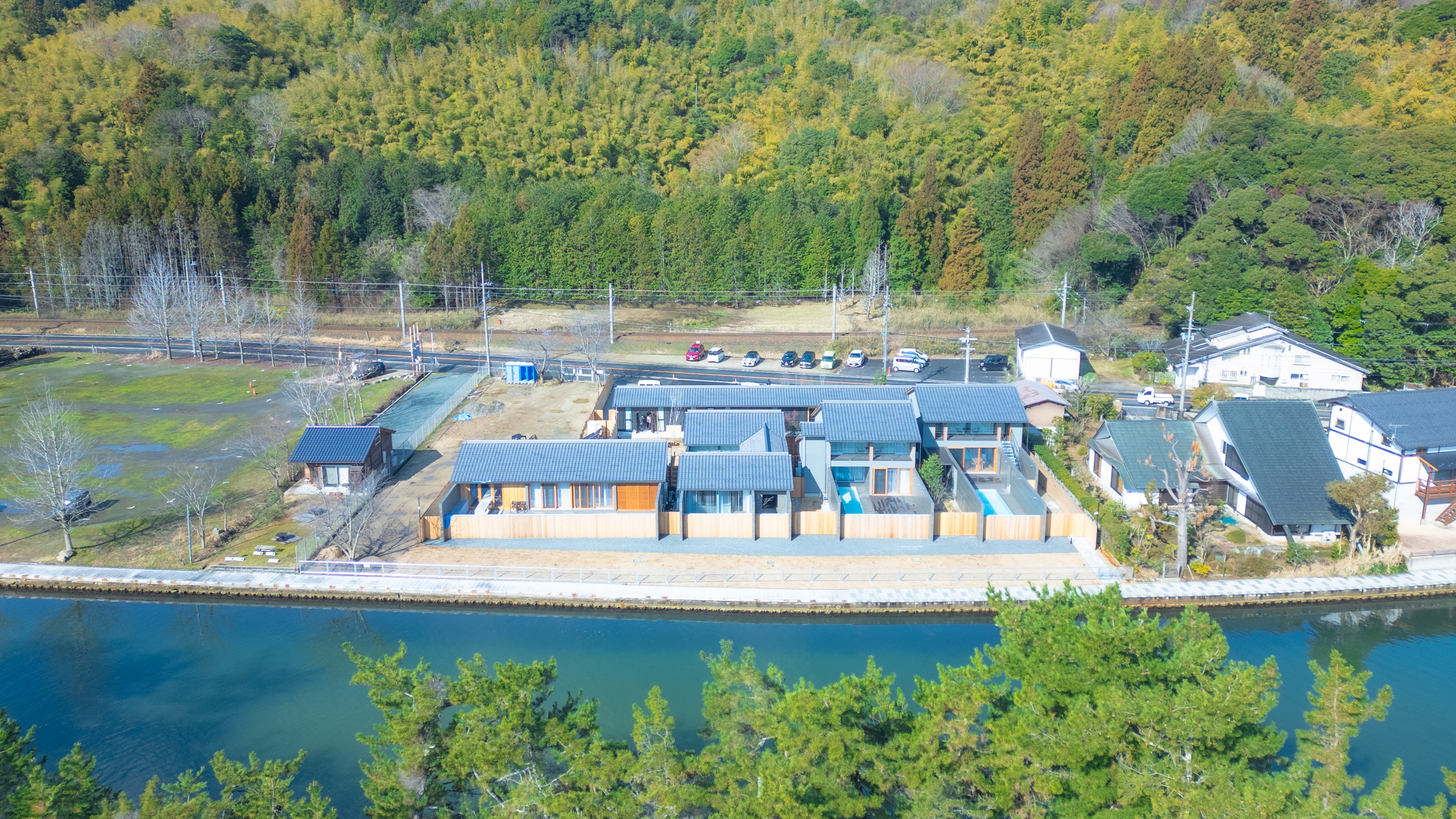 【周辺の景色】天橋立の運河沿いで、非日常の情景を味わう。