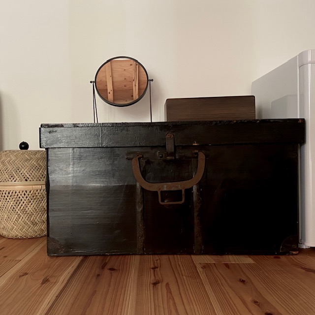 ドミトリー家具