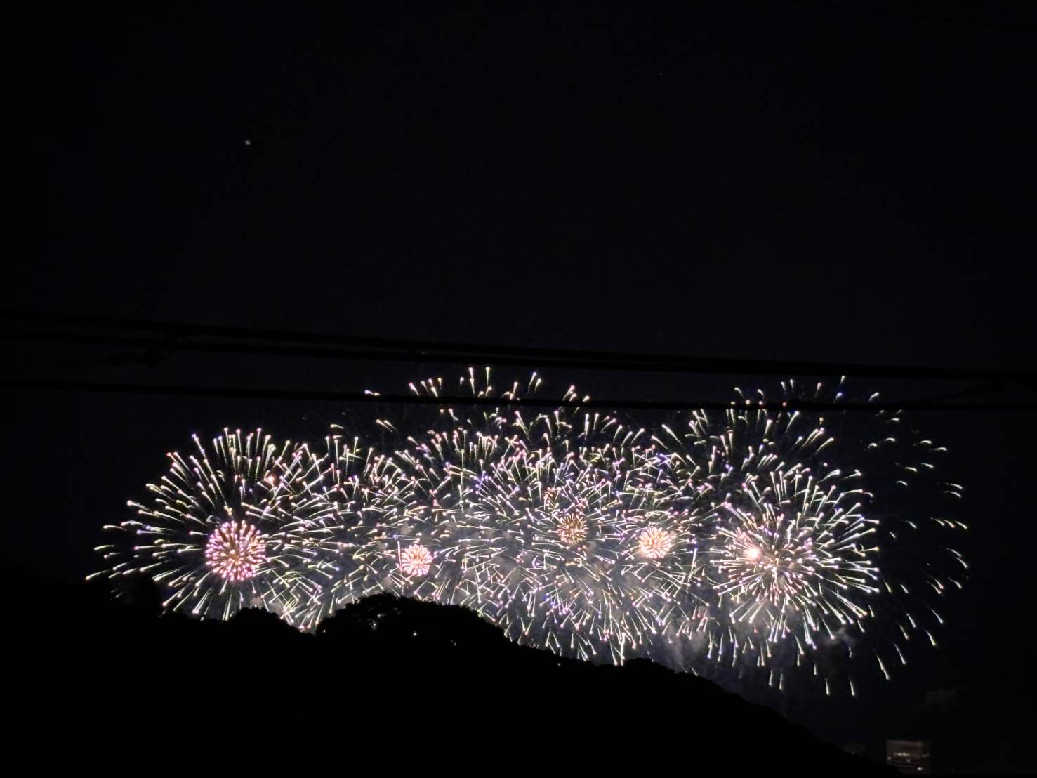 お部屋から見える花火