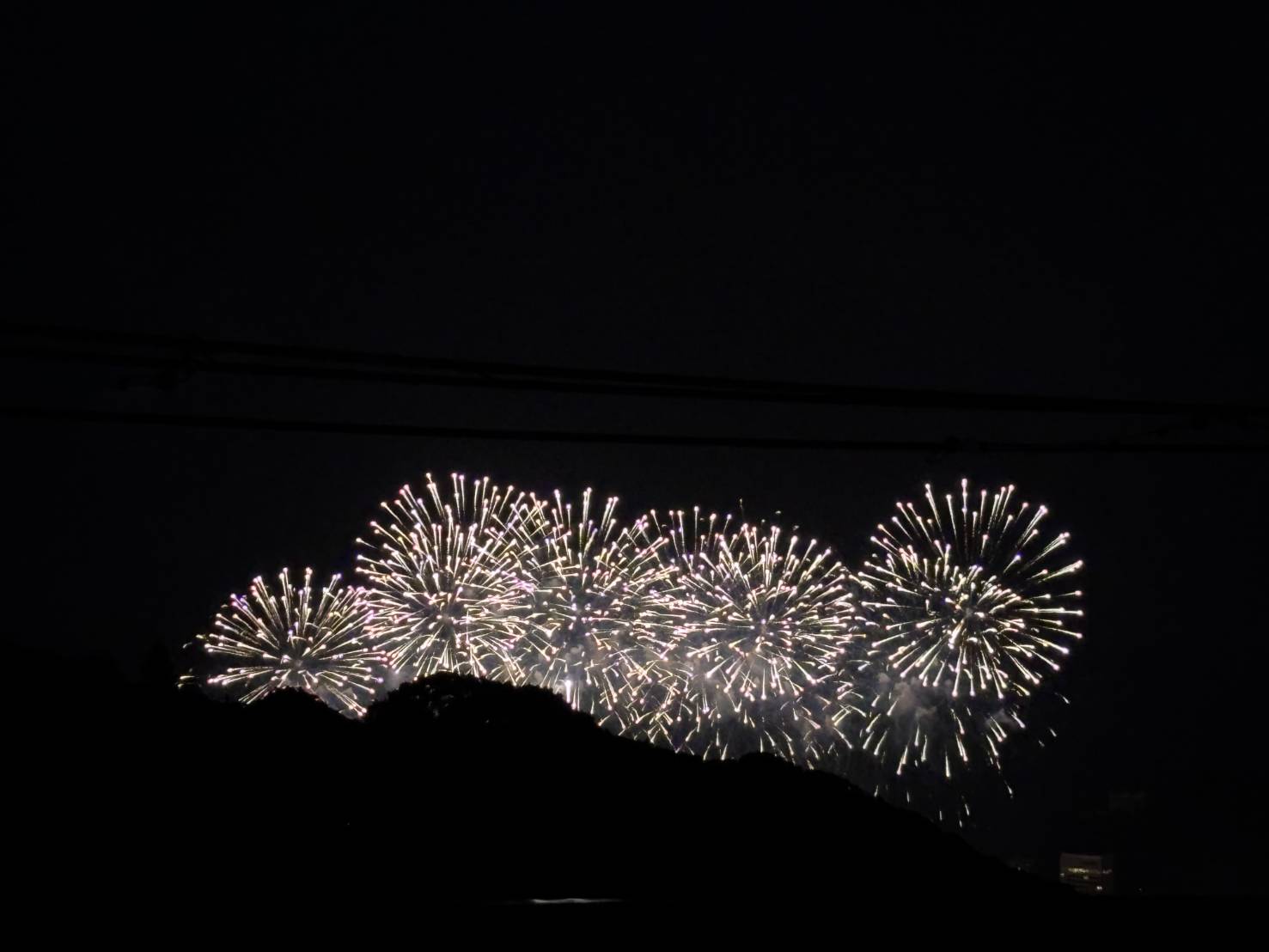 お部屋から見える花火