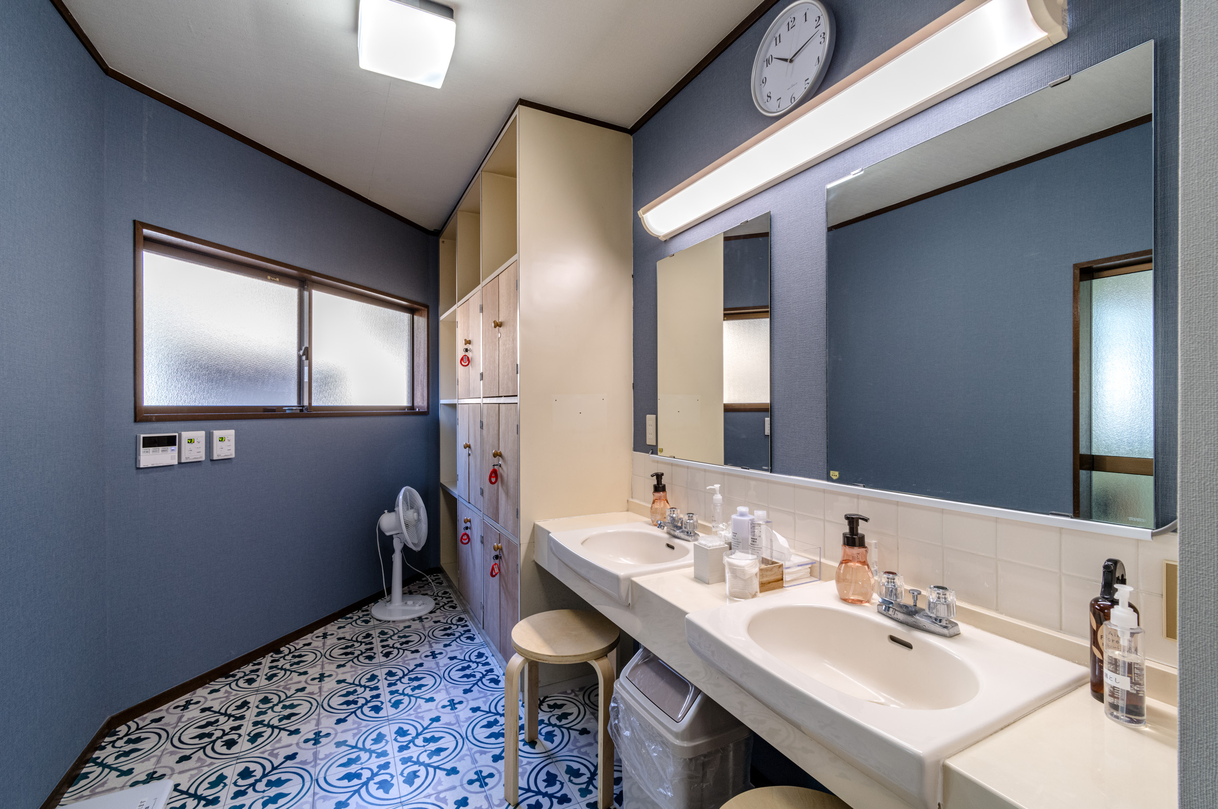 岩盤のゆ 脱衣場(女性）