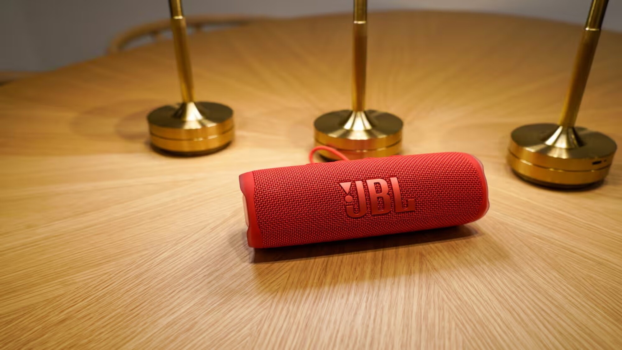 JBL FLIP6のBluetoothスピーカーです。