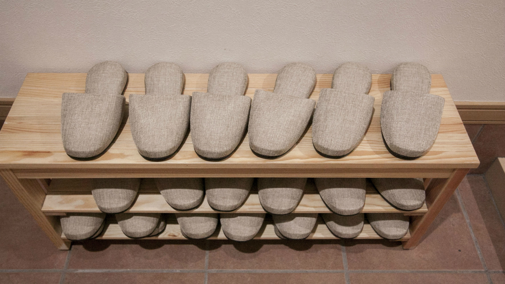 スリッパもご利用ください。