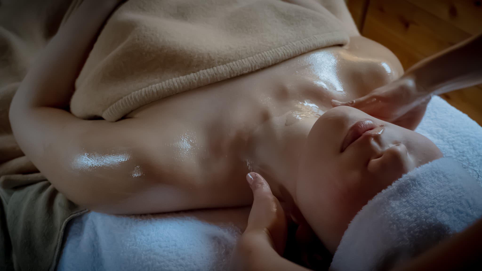 アロマオイルマッサージ