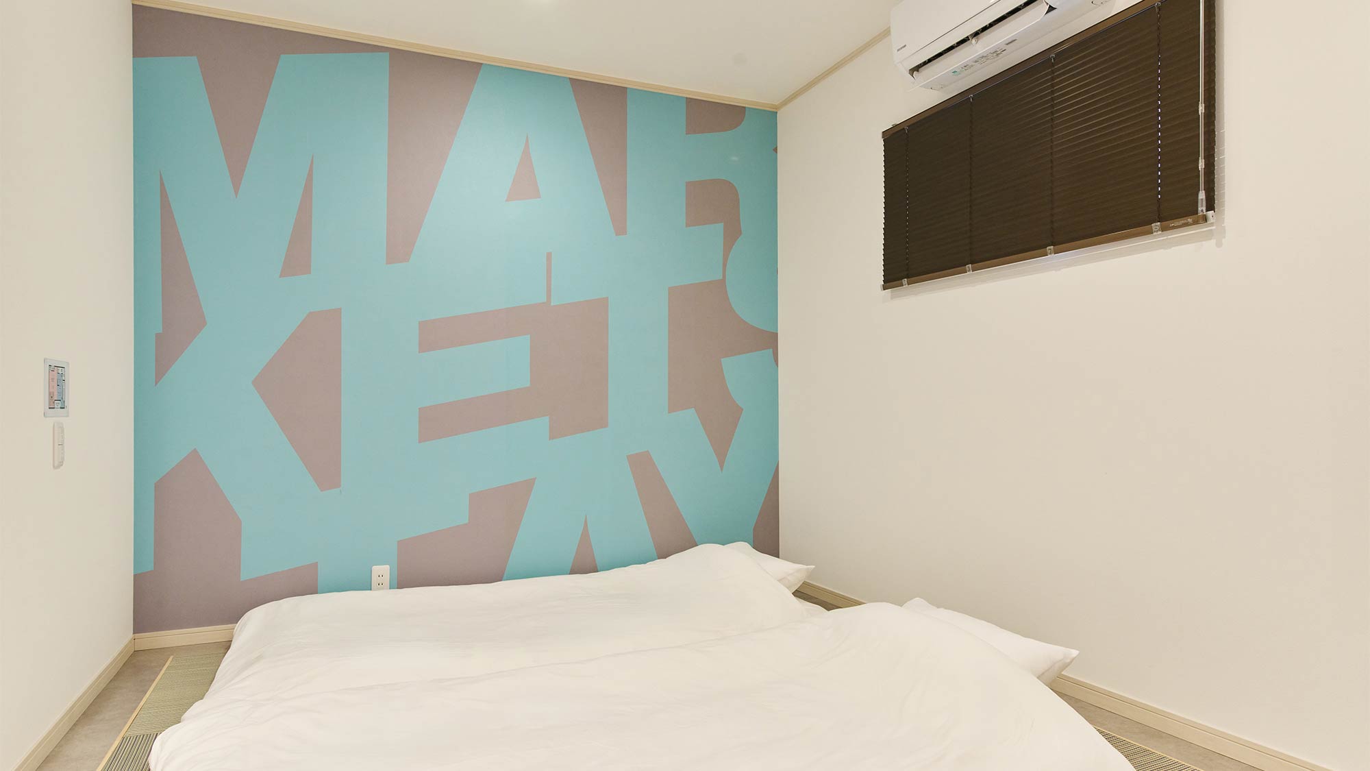 ・【1階リビング】布団を2組ご用意しております。ふかふかの布団で快眠をサポートします