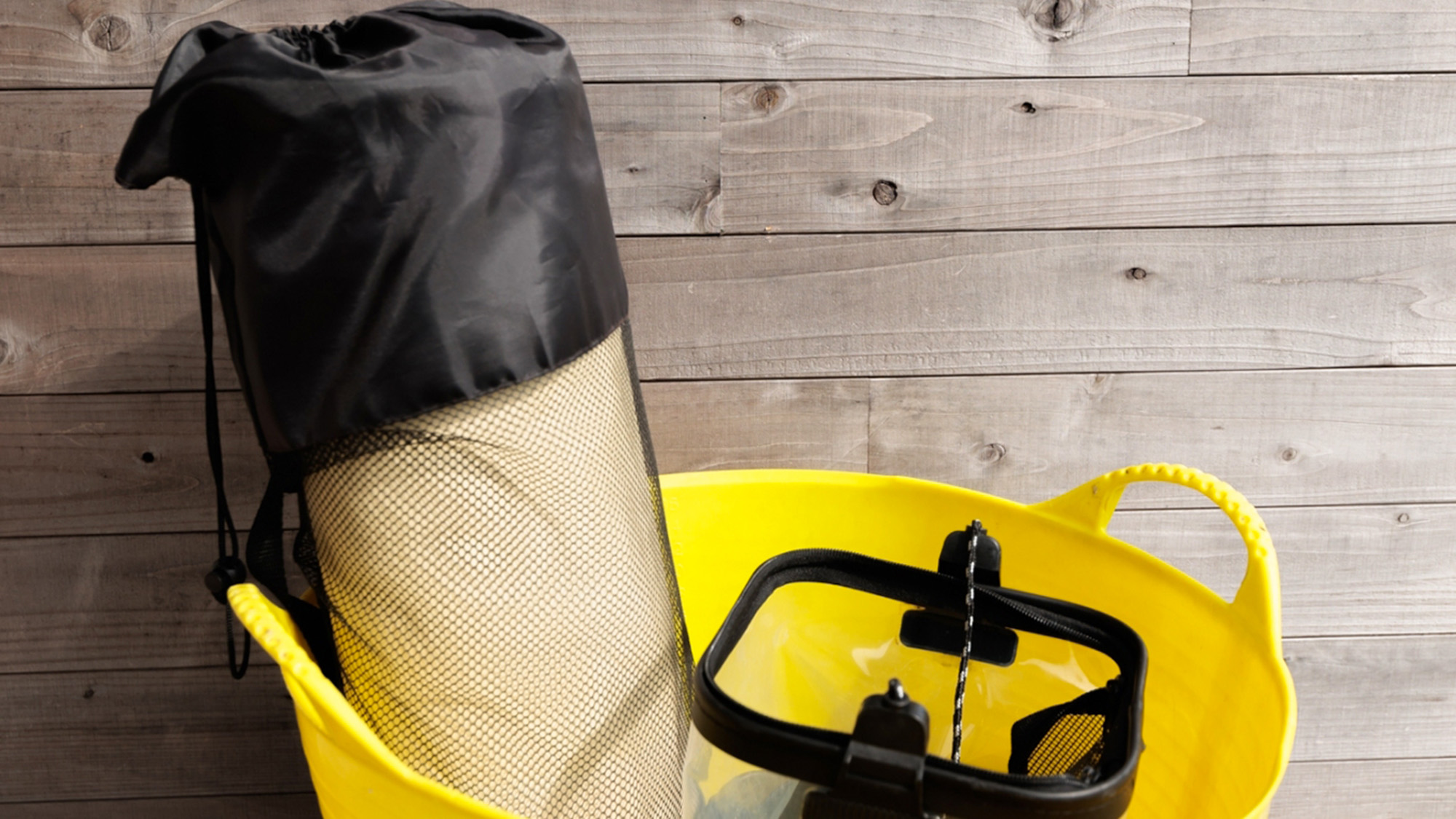 ・【施設設備】ヨガマットの貸し出しも。施設の庭で、奄美の風と自然を感じながらヨガはいかがですか