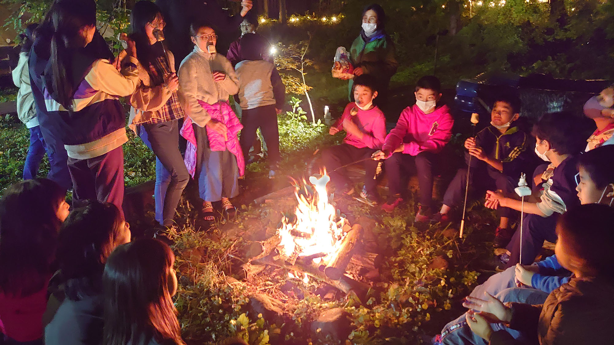 ・【焚火】マシュマロなどの食材を持参して焚火をお楽しみいただけます。お子様の思い出作りにも♪