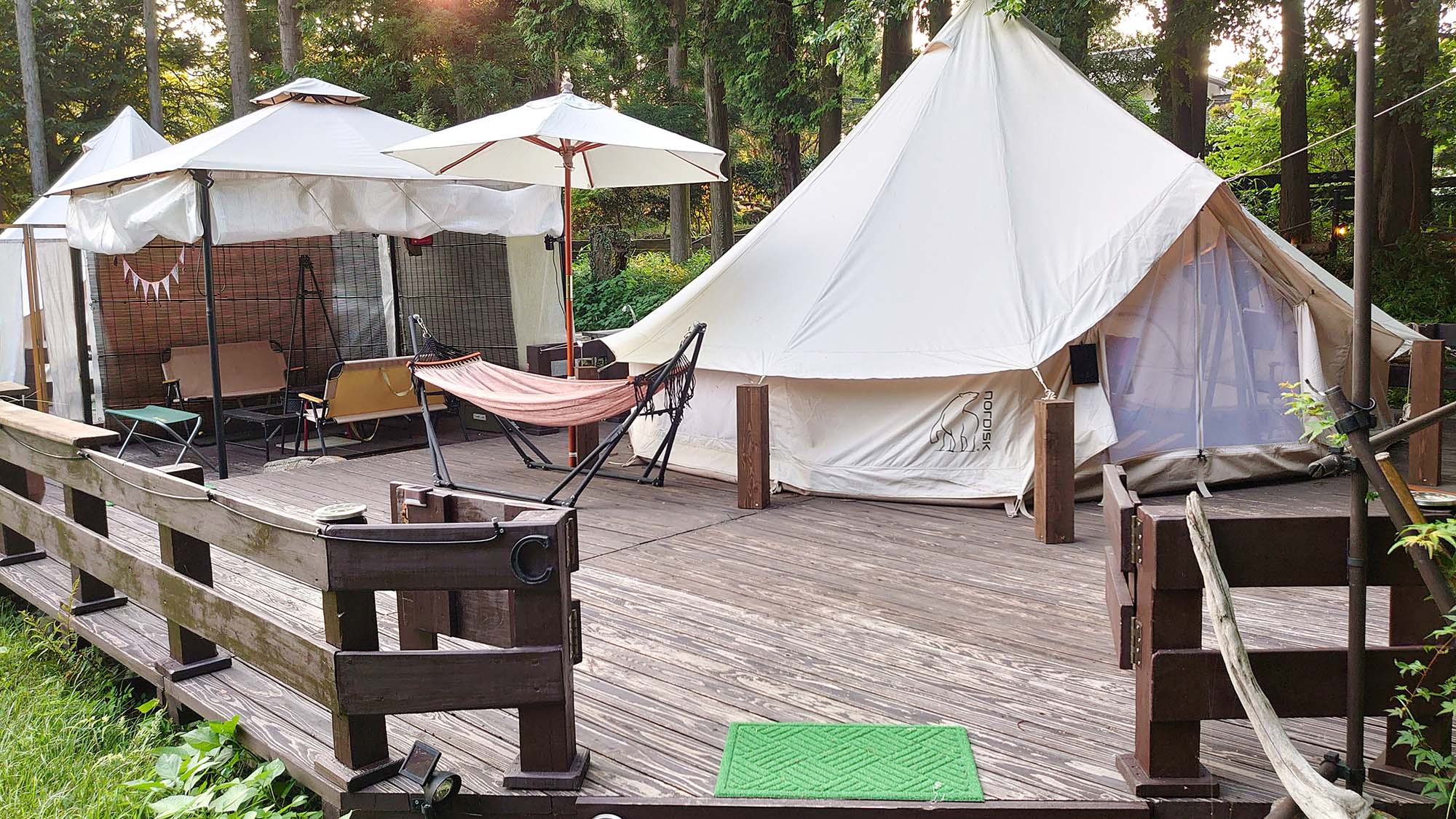 ・【上質なキャンプ】広々としたテントをご用意。ご家族やグループなど大人数での宿泊にも嬉しいサイズ感♪