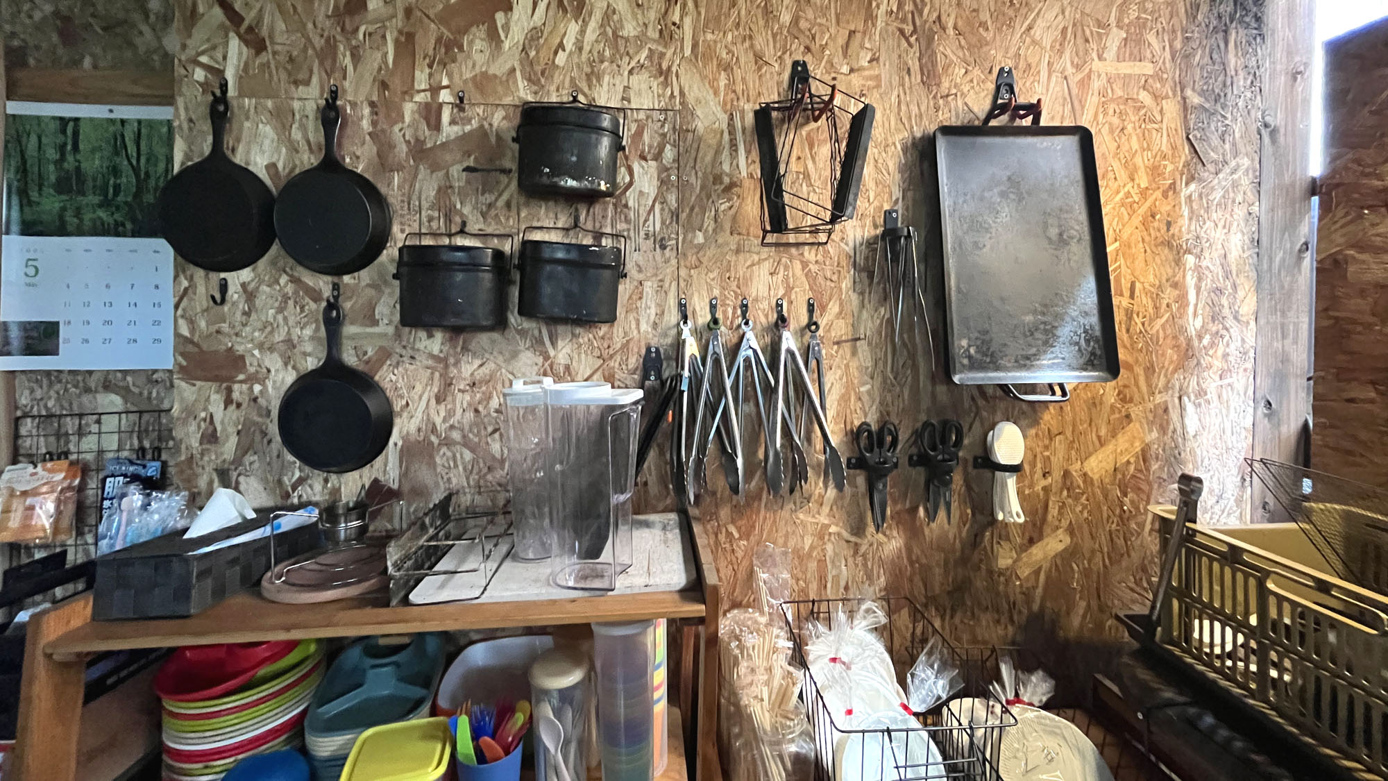 【施設_共用スペース】アウトドアならではの調理器具あります