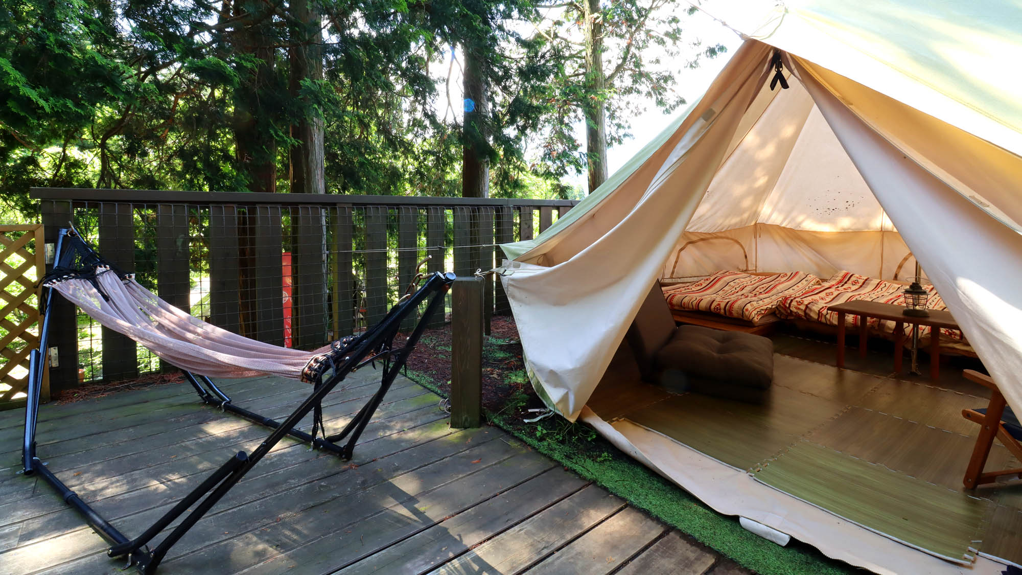 【客室_24㎡テントA】〈テラス付〉全室にハンモックついています♪