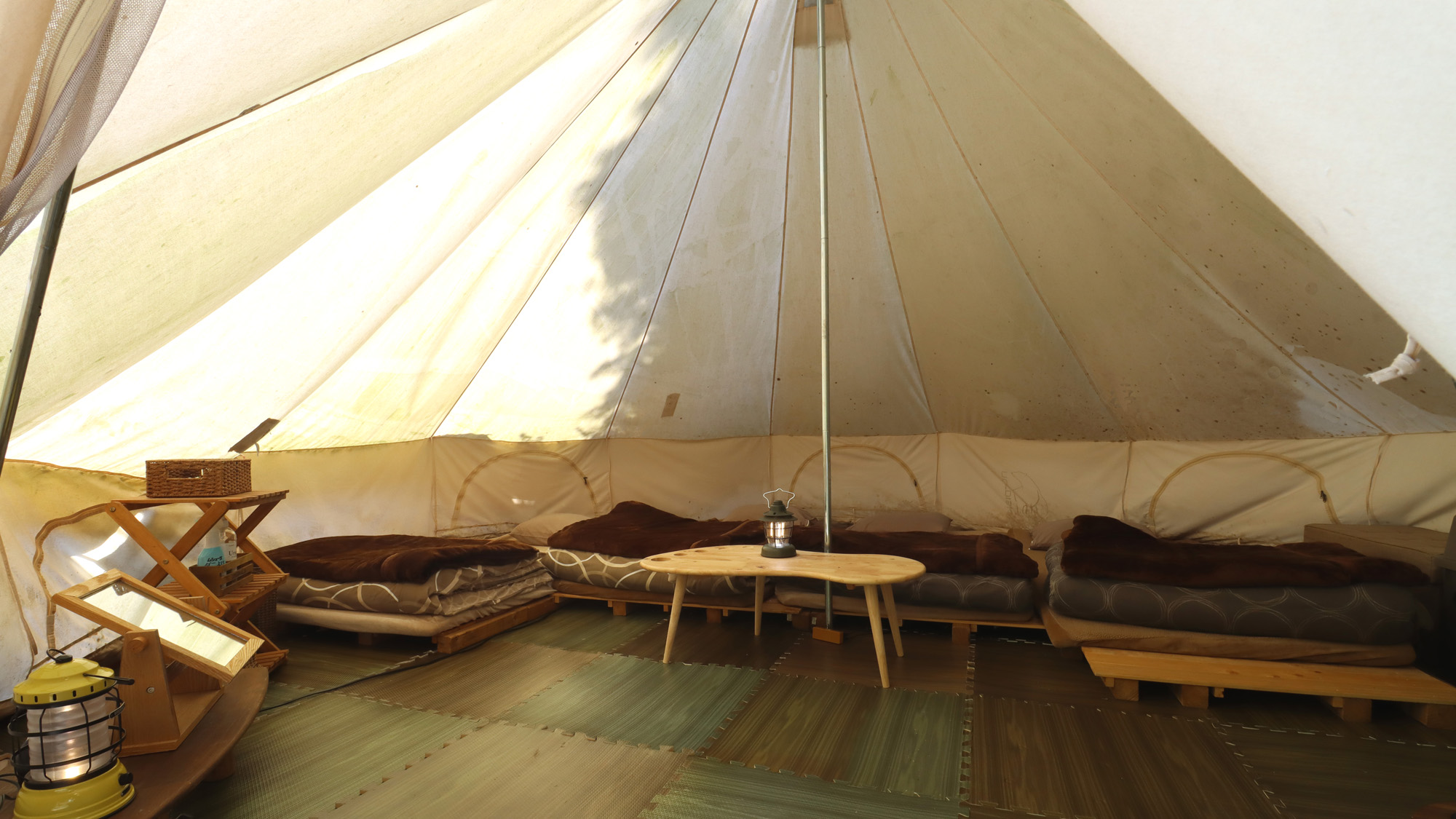 【客室_20㎡テントC】〈ウッドデッキ〉のんびりお寛ぎください