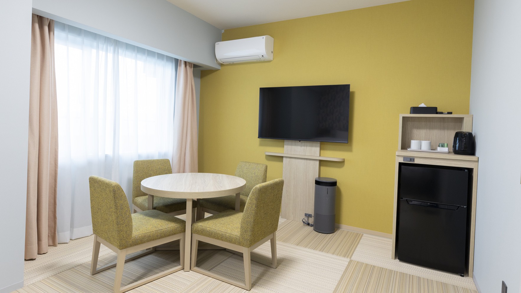 ファミリールームはご自宅のようにお寛ぎいただけます