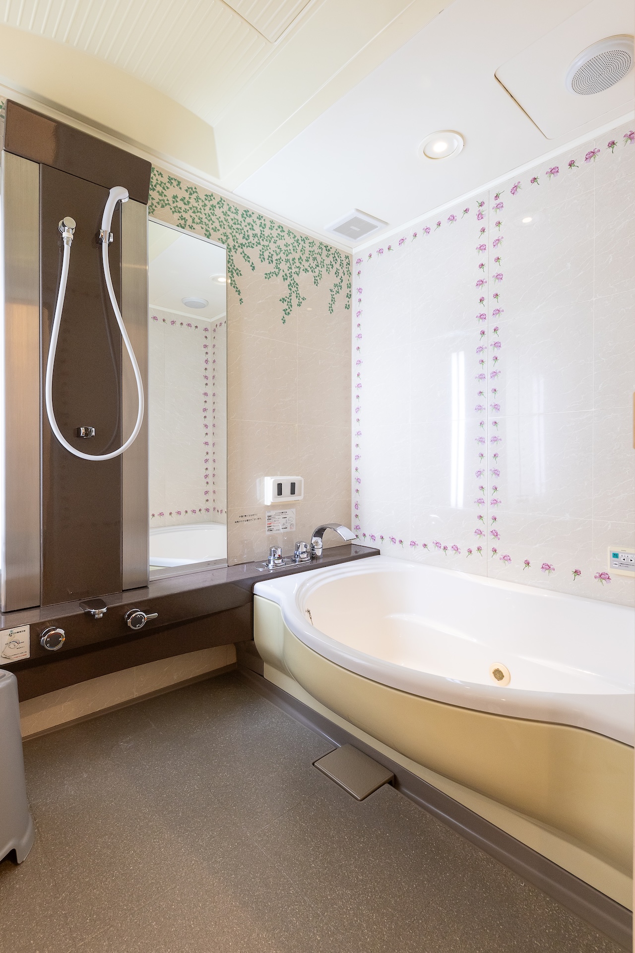 デラックスルームのバス