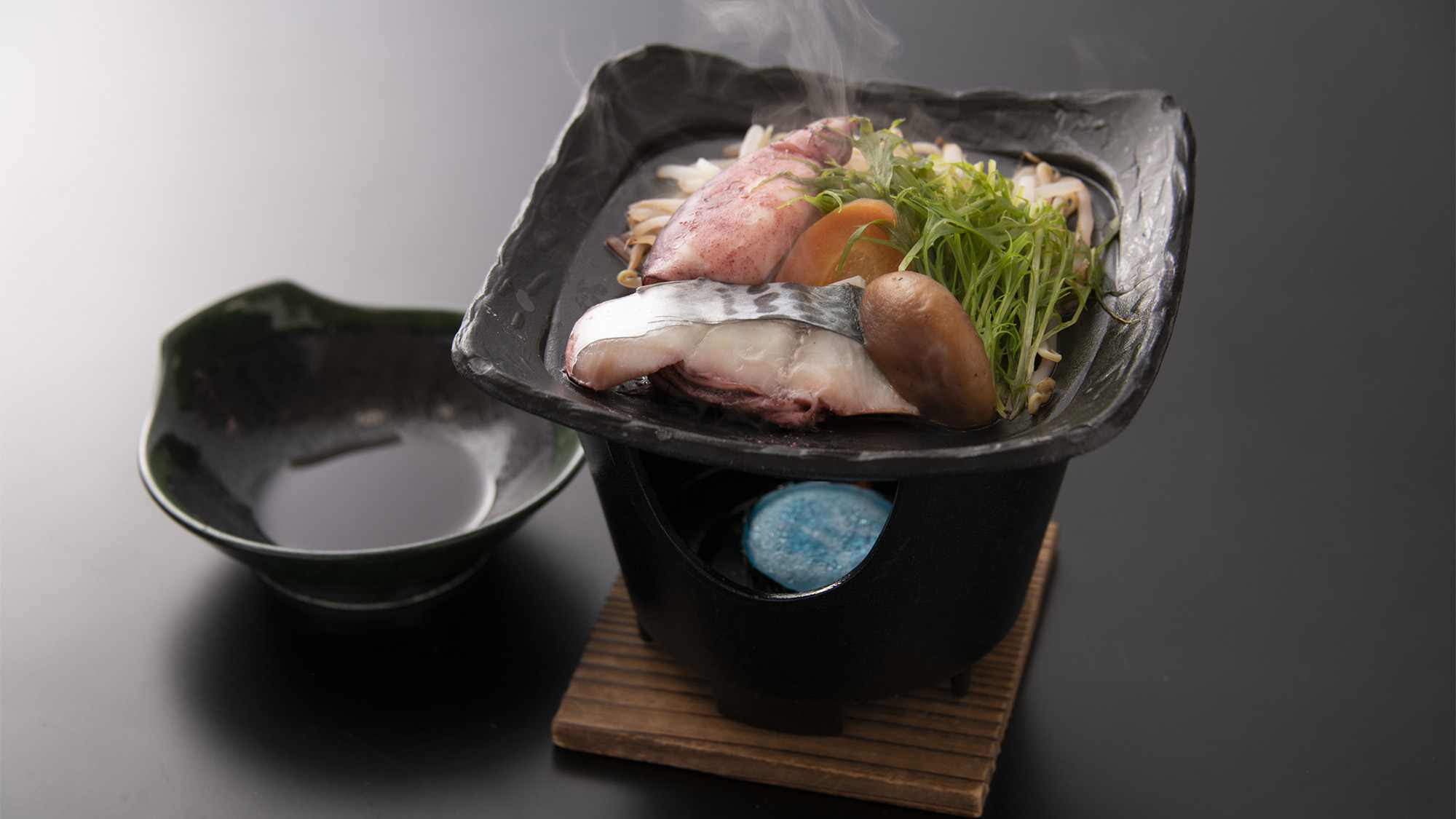 ・【夕食一例】定置網やかご漁で獲ってくるこれ以上ない新鮮な海の幸をご堪能ください