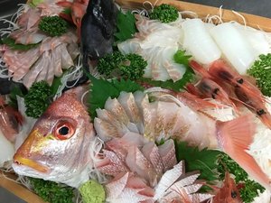 ■獲れピチ天然魚姿盛とブランドずわい蟹の満腹プラン■