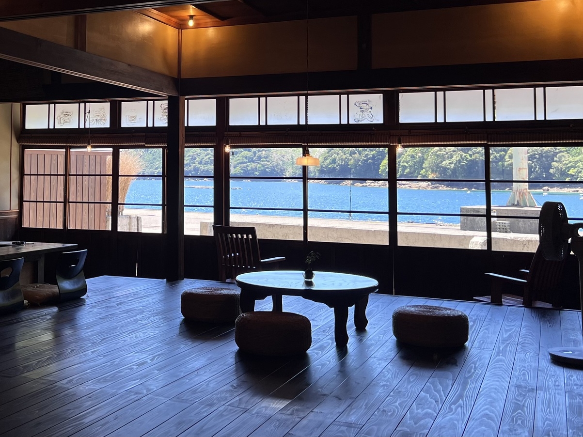 【一棟貸し】素泊まり｜オーシャンビュー×囲炉裏×半露天風呂×焚火