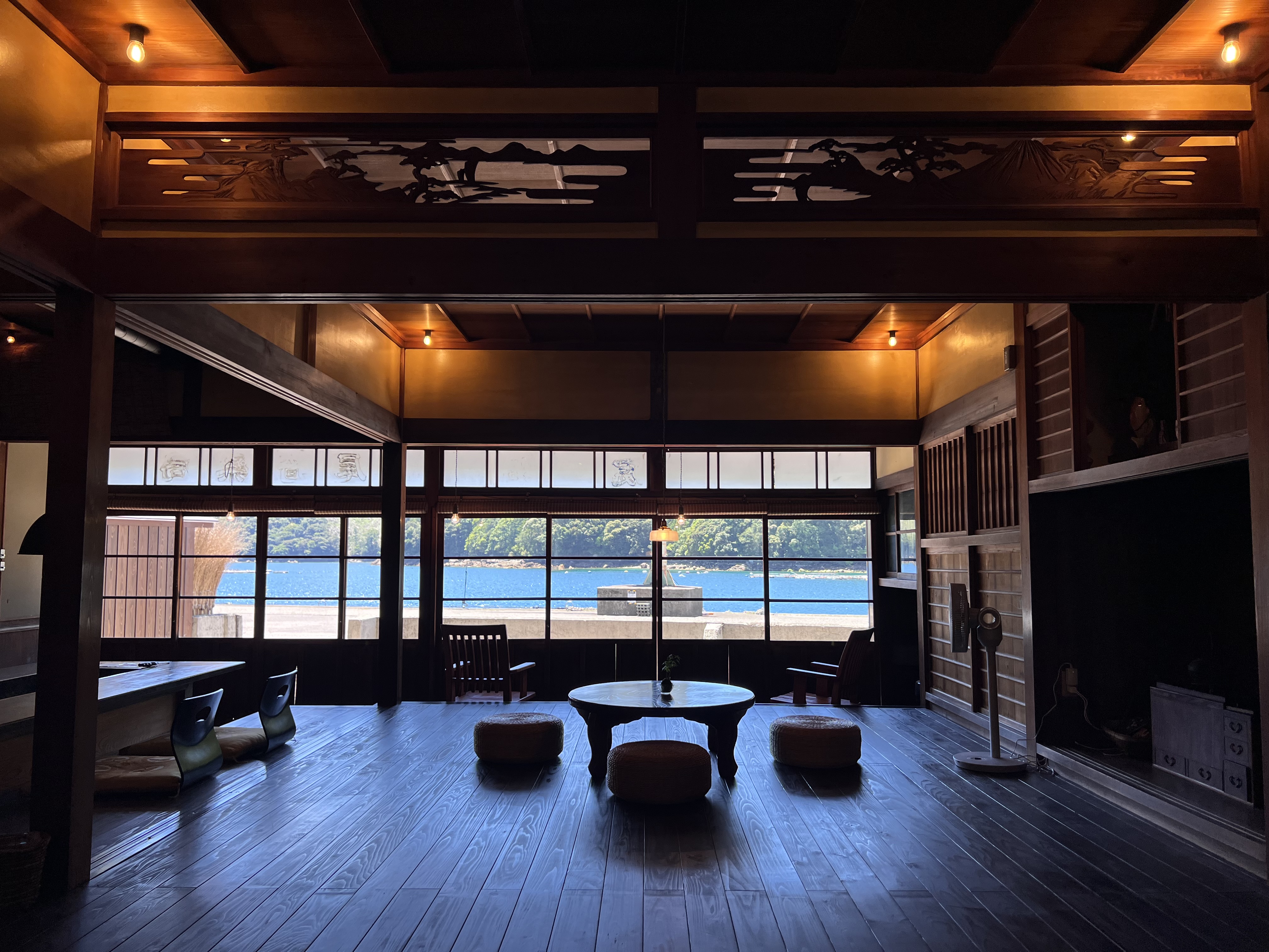 海が広がるリビング