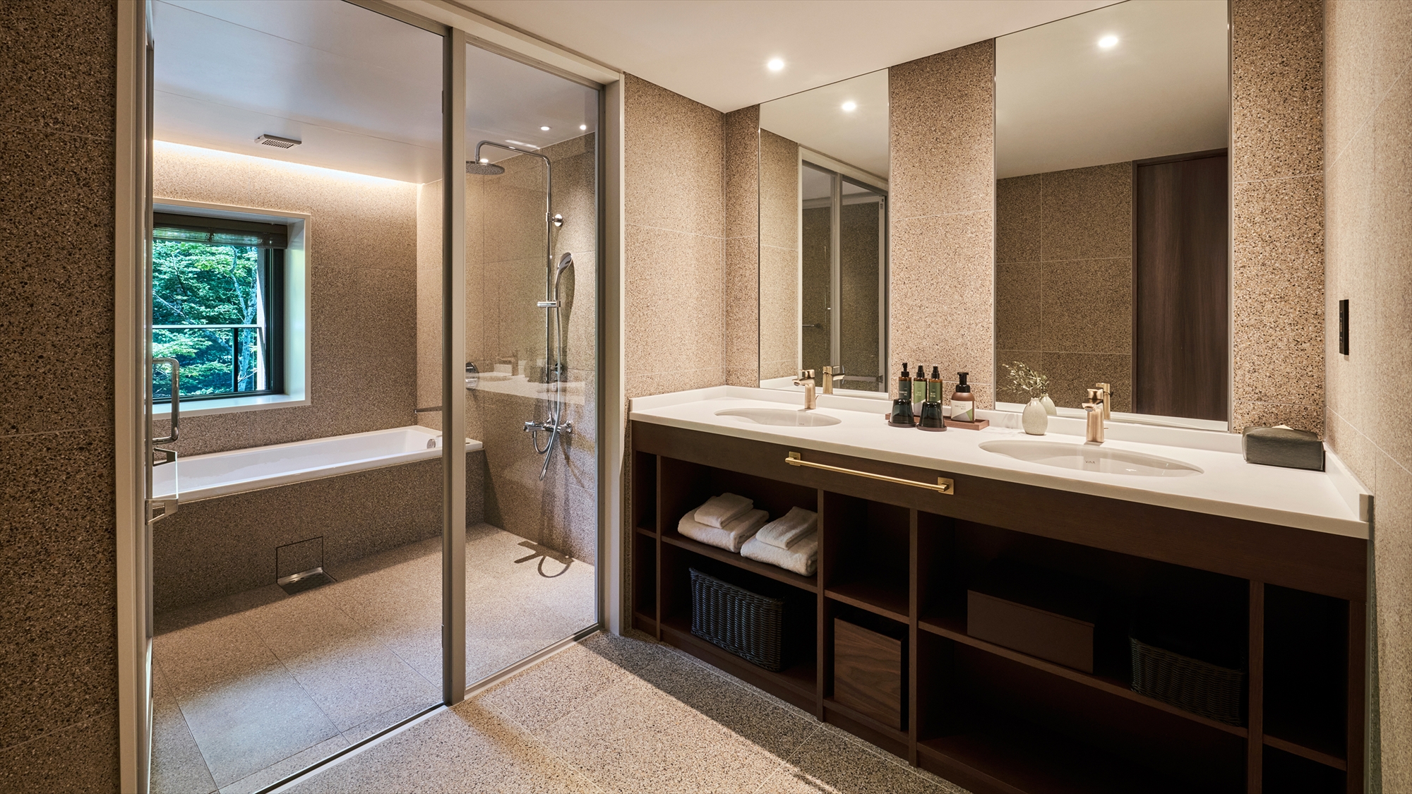 グランディスイート