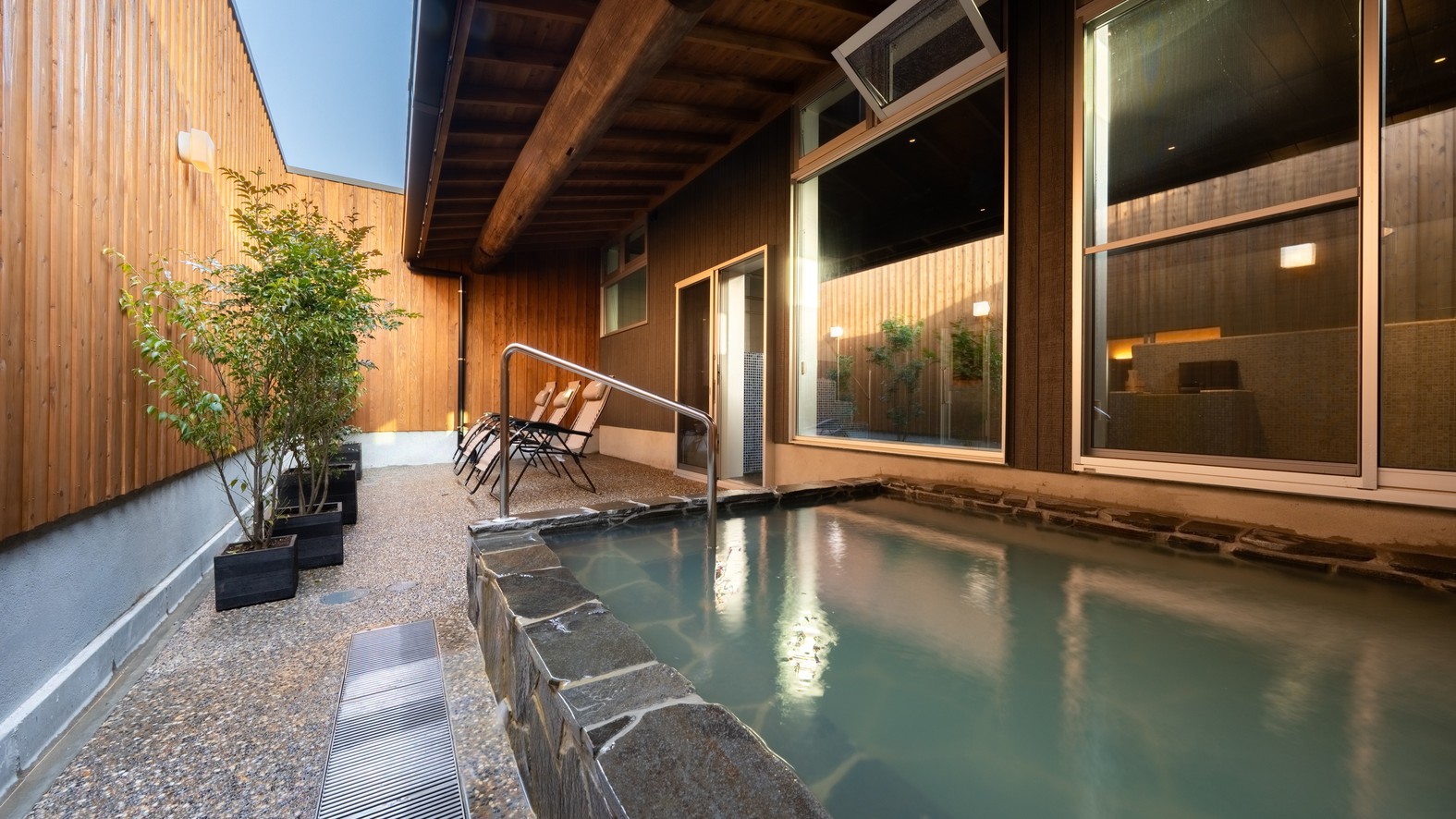 【サウナイキタイ】通常より10％OFF！ロウリュサウナ＆天然温泉を満喫する素泊まりプラン