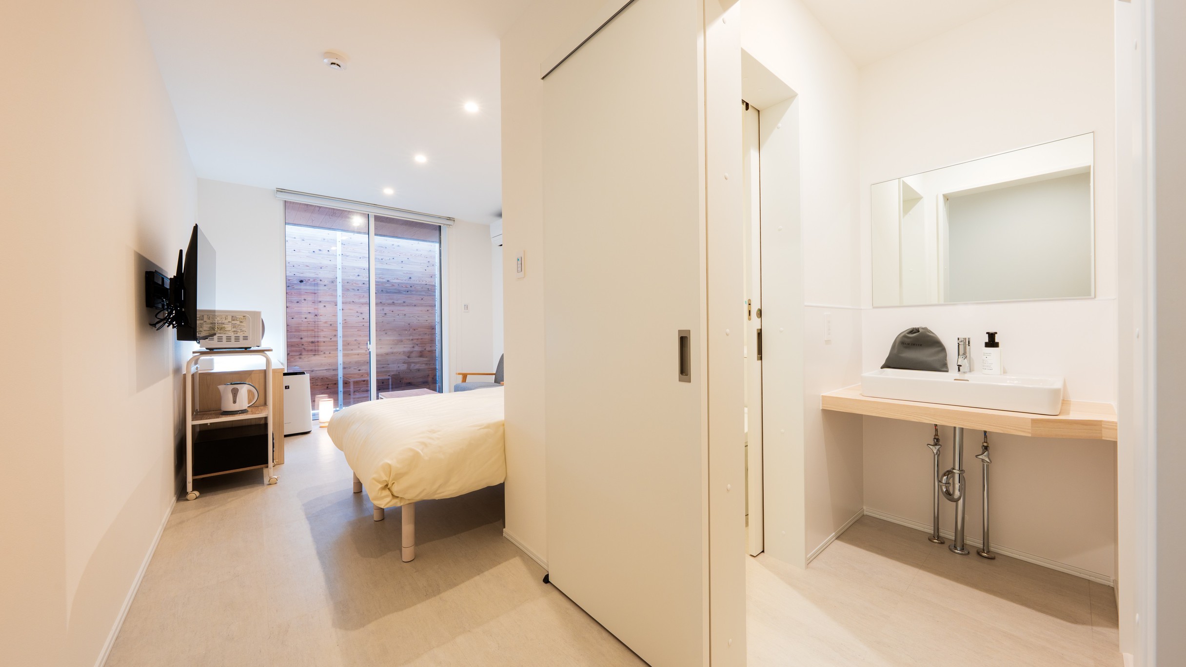 セミダブルルーム《離れ／テラス付／禁煙》