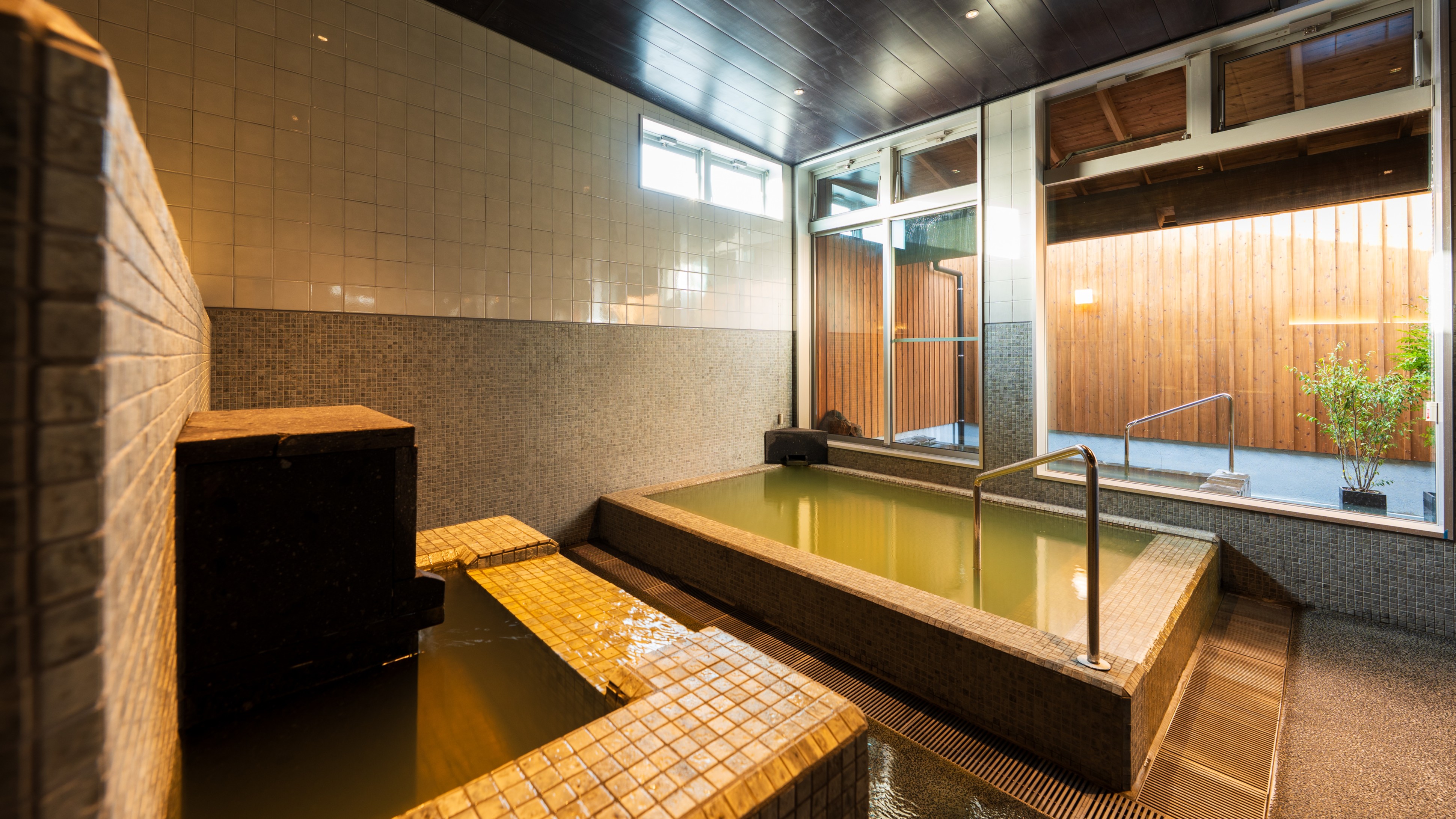 内湯／男湯