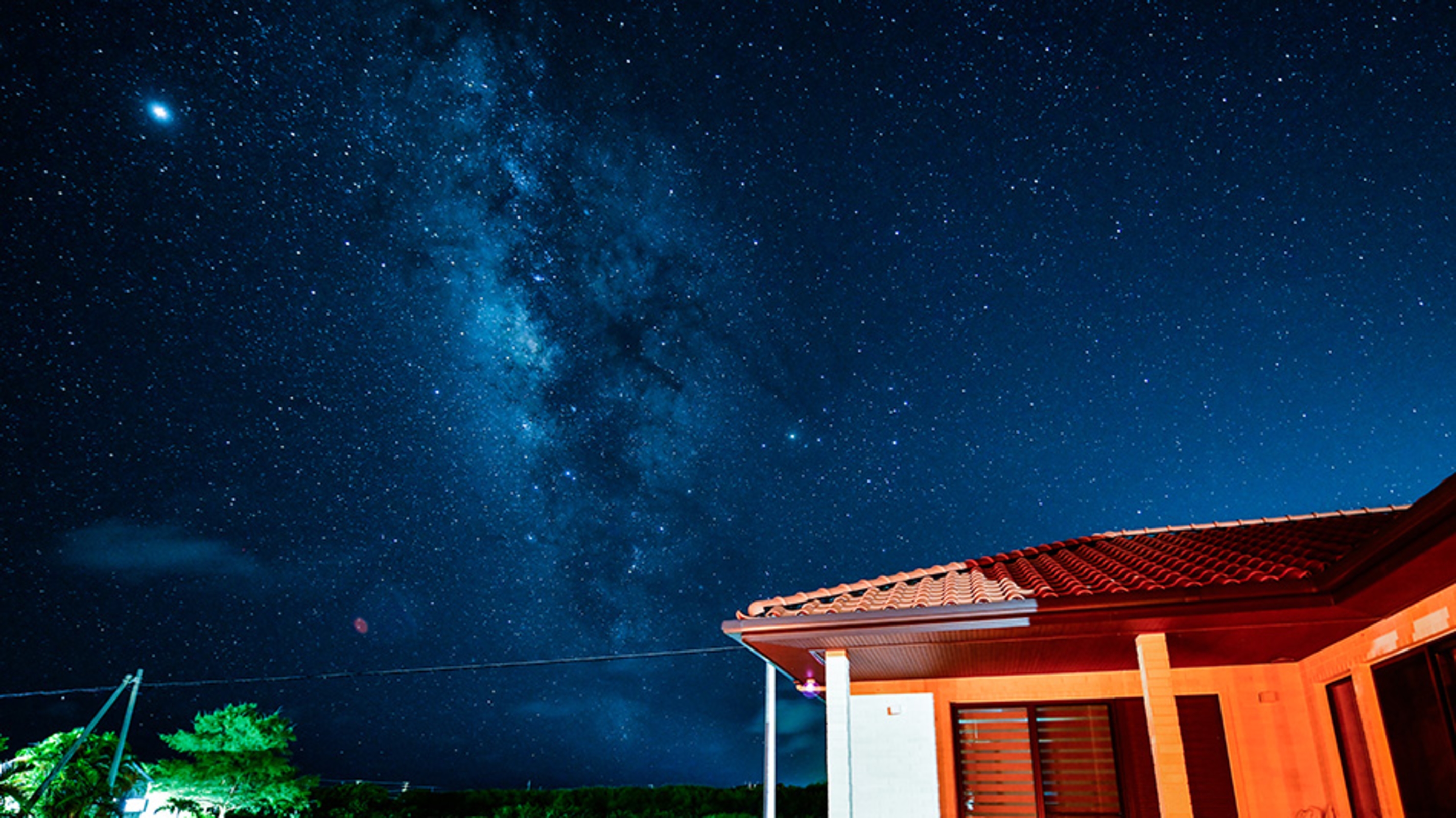 石垣島の満点の星空を観賞できます