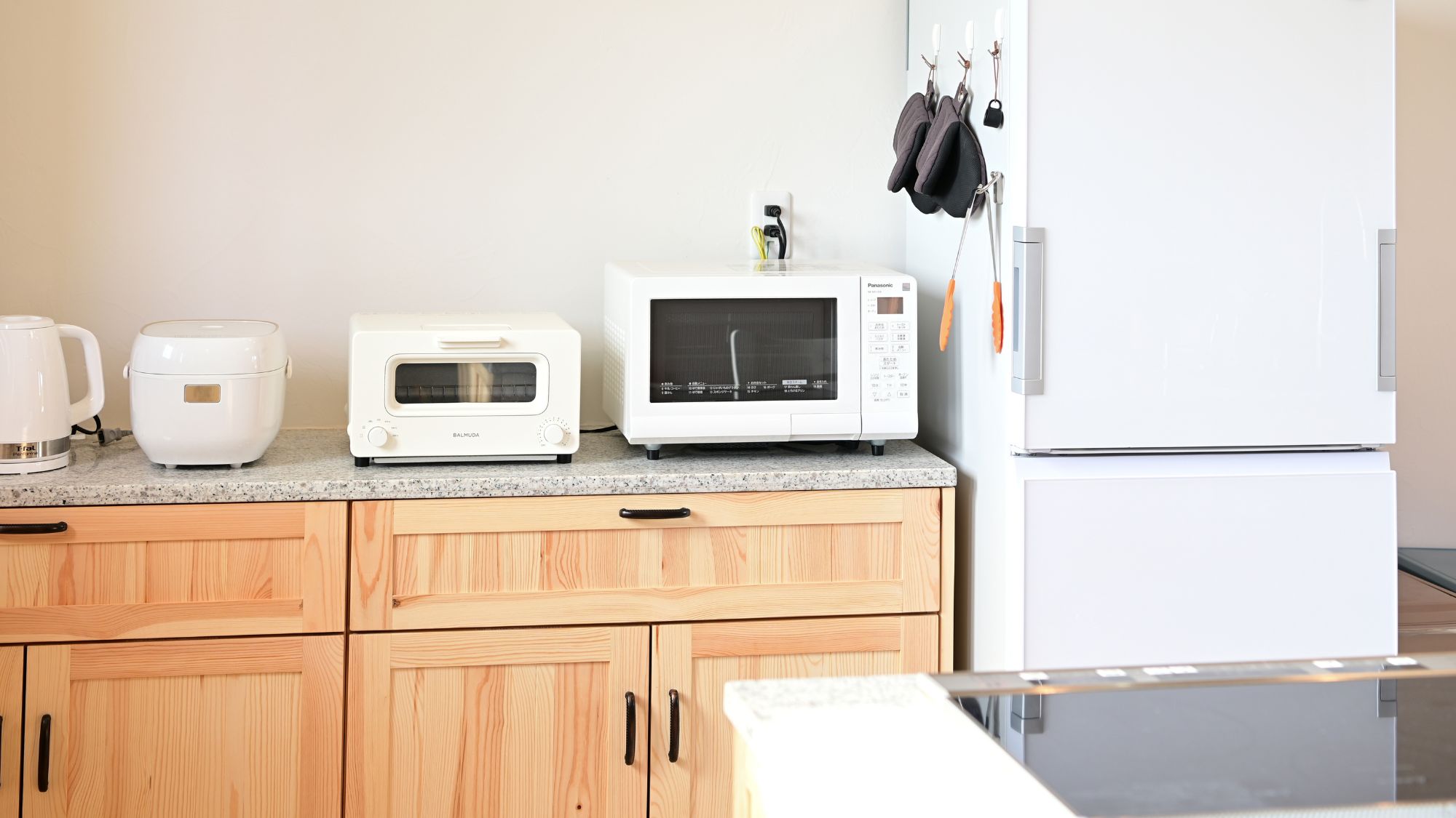 調理家電が揃った便利なキッチン。料理も快適。