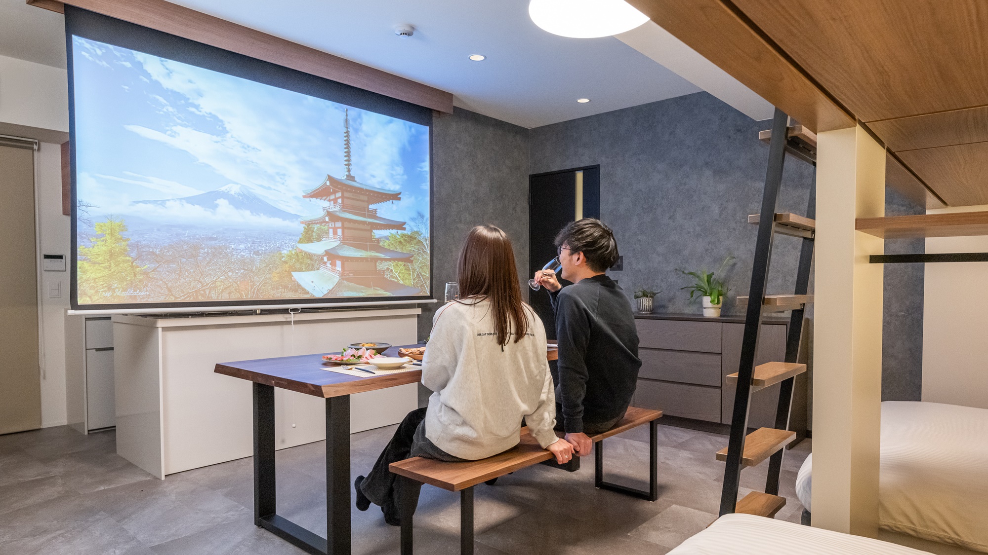 プロジェクター　スクリーン