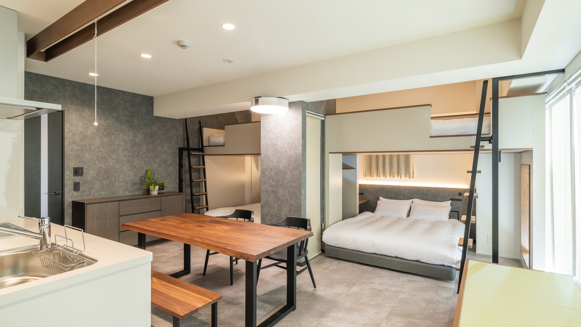 プレミアムバンク