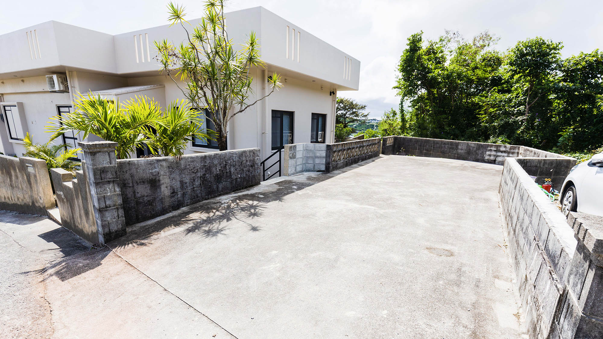 ・【駐車場】3台までご利用いただけます