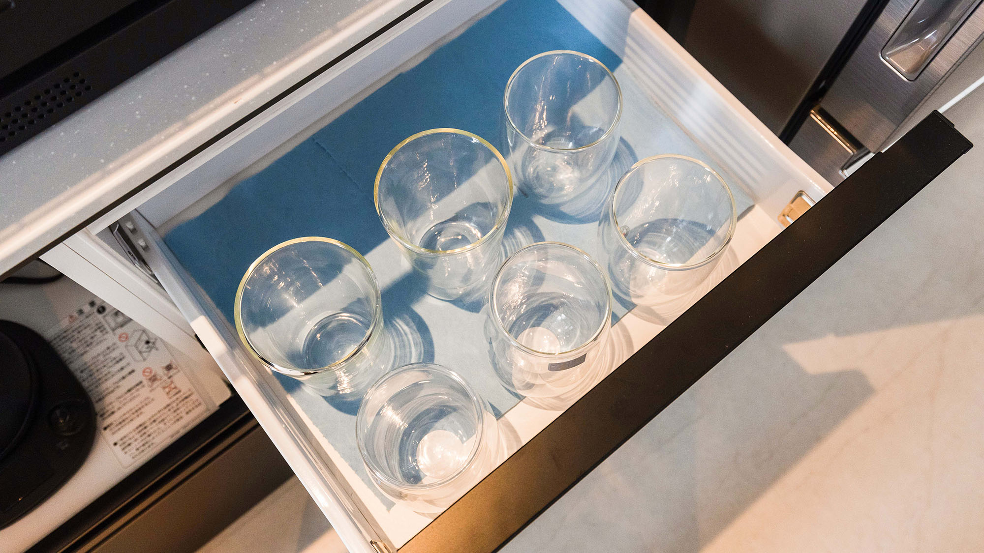 ・【キッチン】コップやグラスのご用意もございます