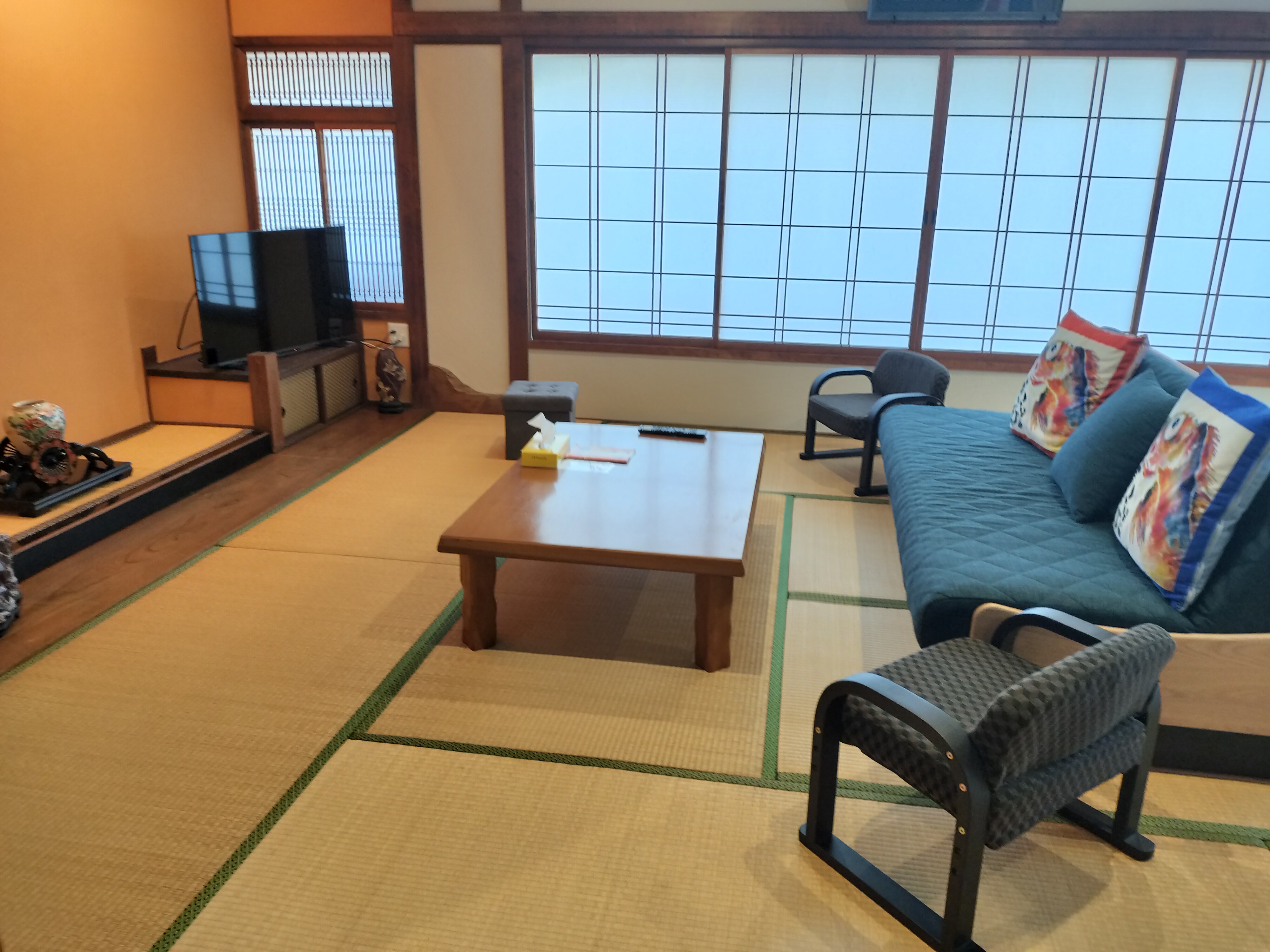 ２階の和室12畳