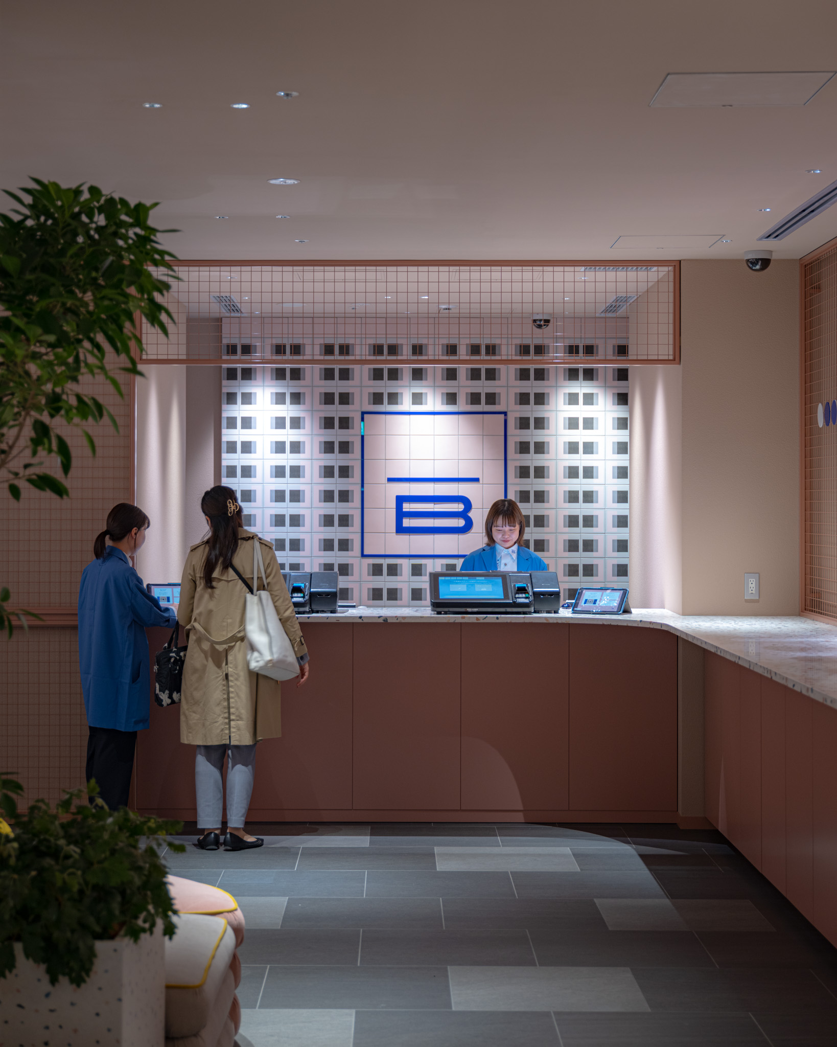 【10:00 到着】荷物を預けて大阪の街へ