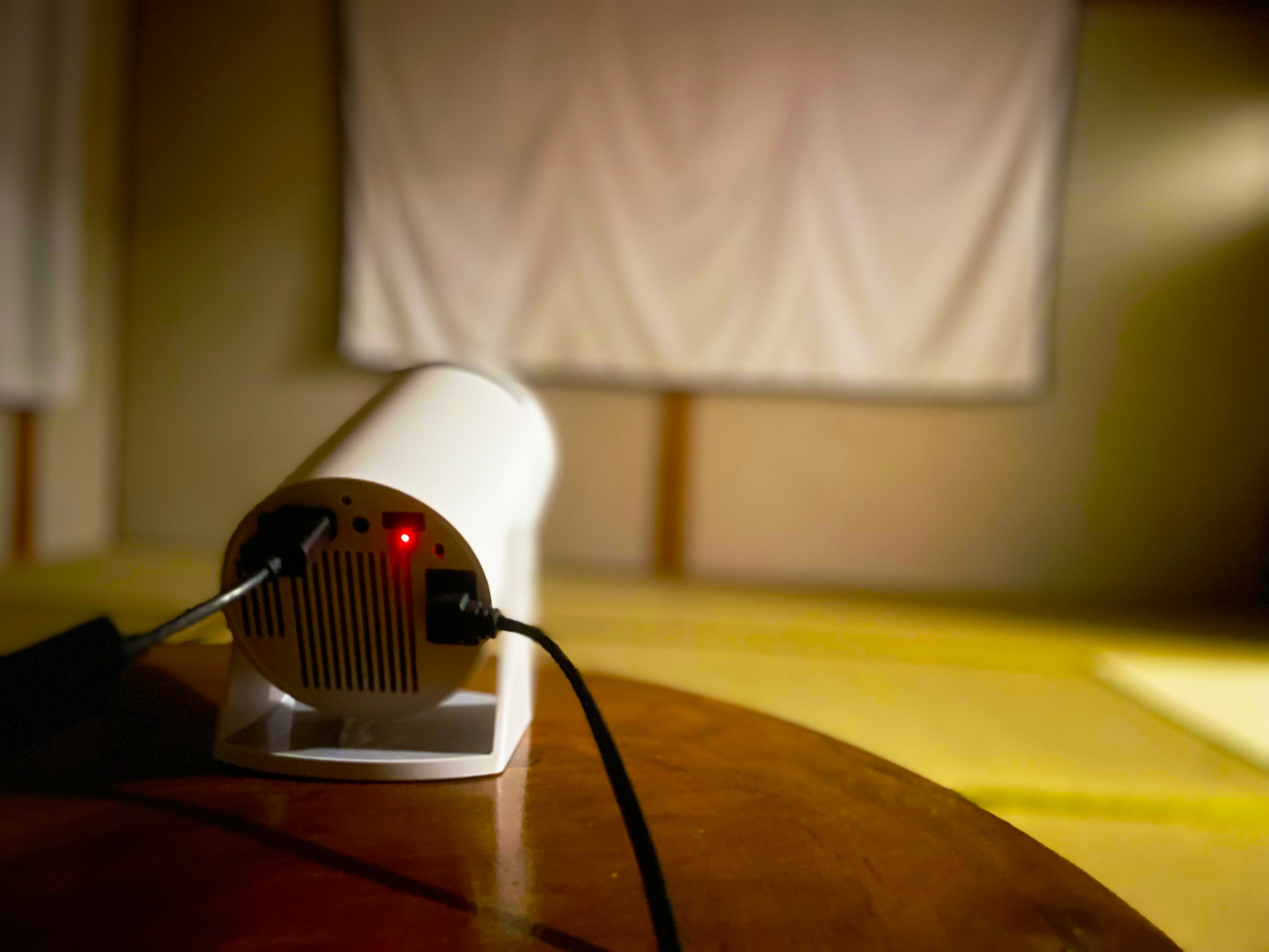 プロジェクター