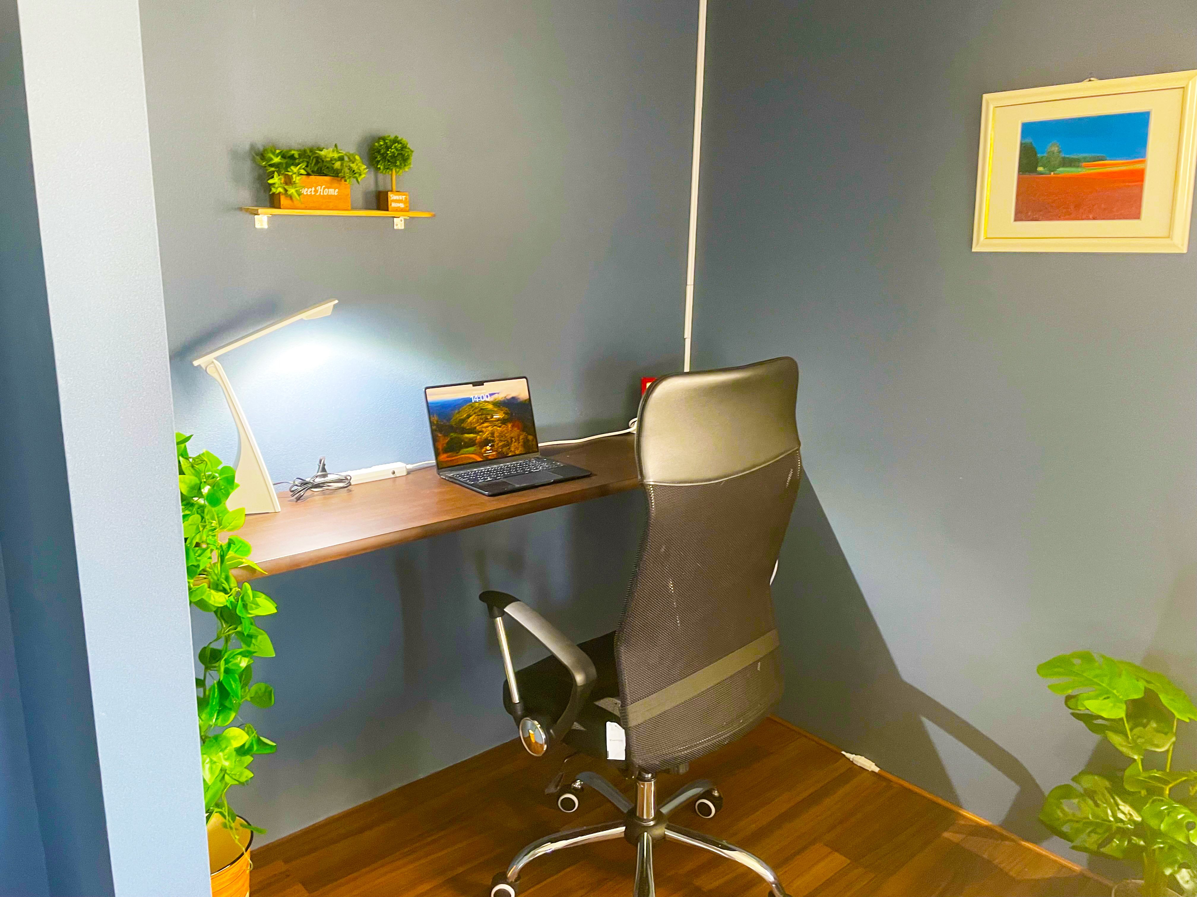 客室①のデスク