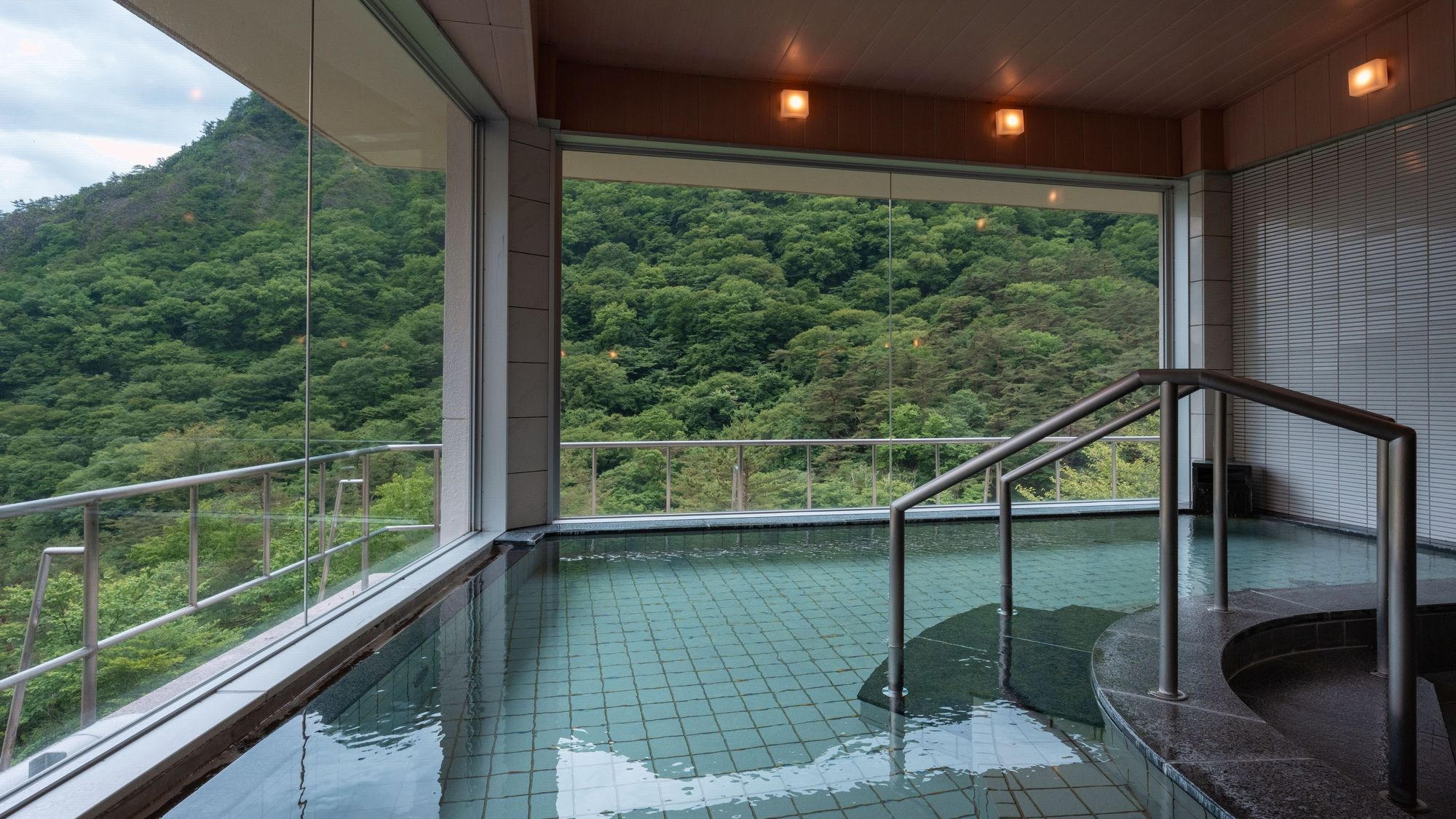 【10％OFF】【楽天スーパーSALE】地元の恵みを活かした会席×絶景露天風呂で癒しの滞在（2食付）