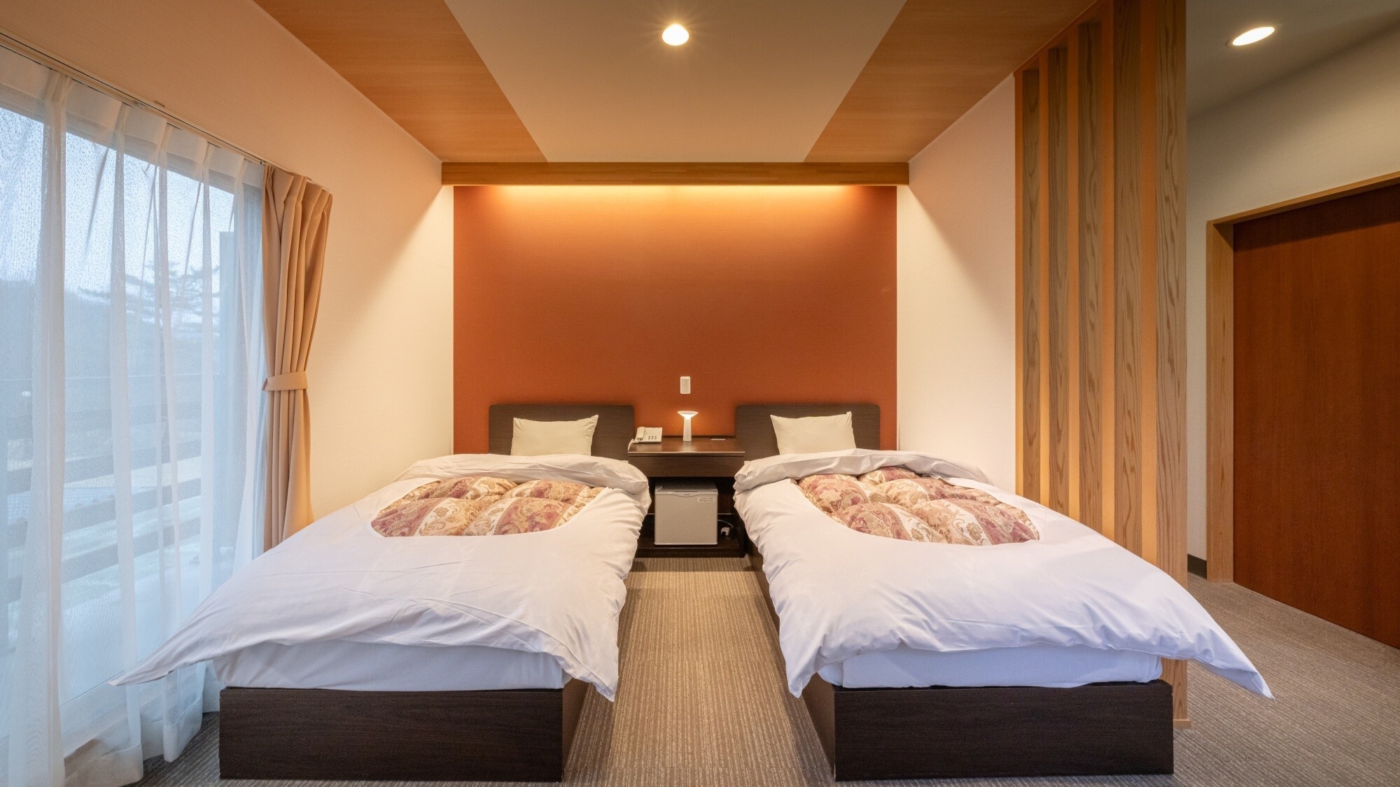 【ツイン洋室】プライベート感の高い、落ち着いた雰囲気のお部屋です。